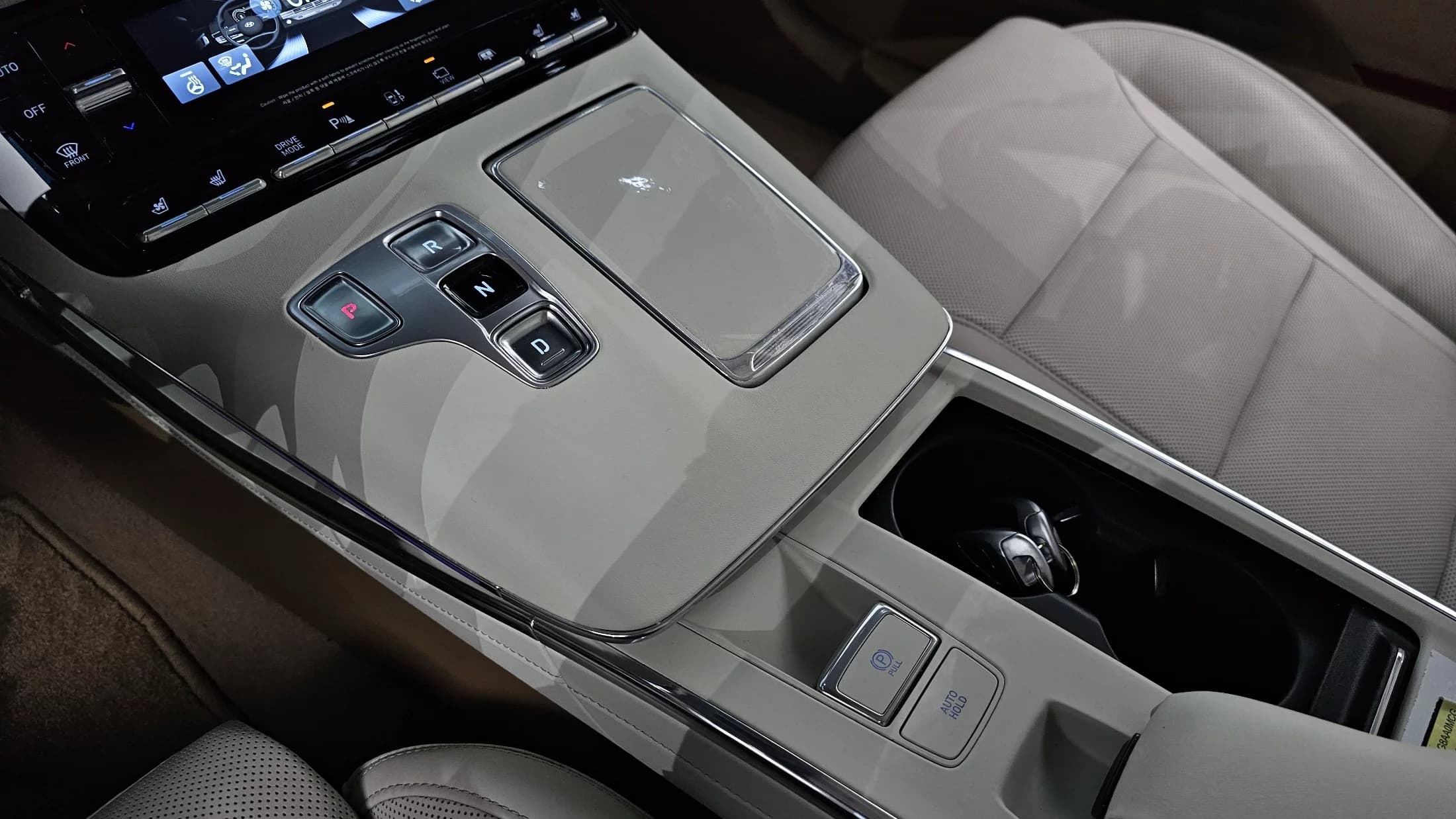 Hyundai Grandeur 3.3 Calligraphy, 2022 г. 41814 км. — фото 9