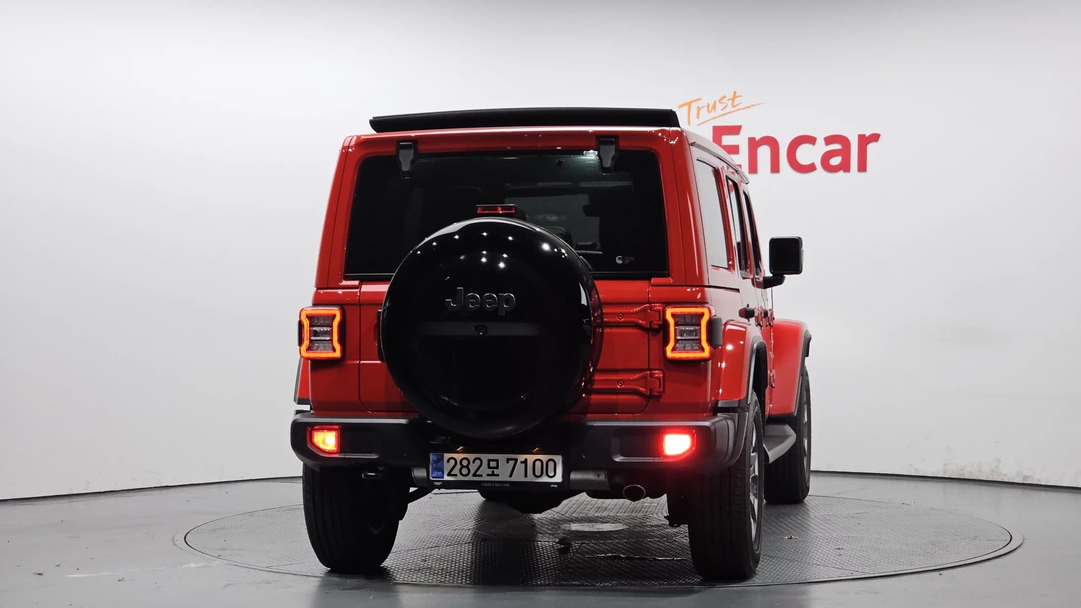 Jeep WRANGLER 2.0 Overland Power Top 4Door, 2023 г. 18121 км. — фото 4