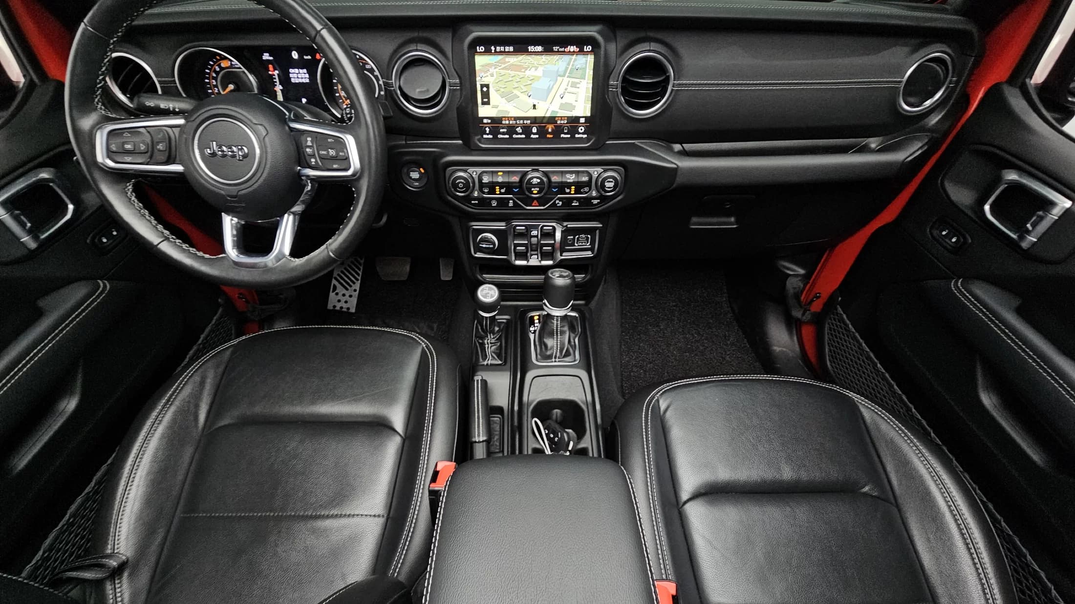 Jeep WRANGLER 2.0 Overland Power Top 4Door, 2023 г. 18121 км. — фото 7