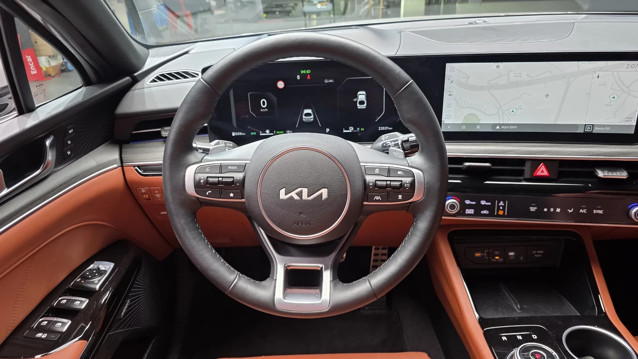 Kia K5 (Киа Оптима) Signature, гибрид, 2024 г. 23671 км. — фото 13