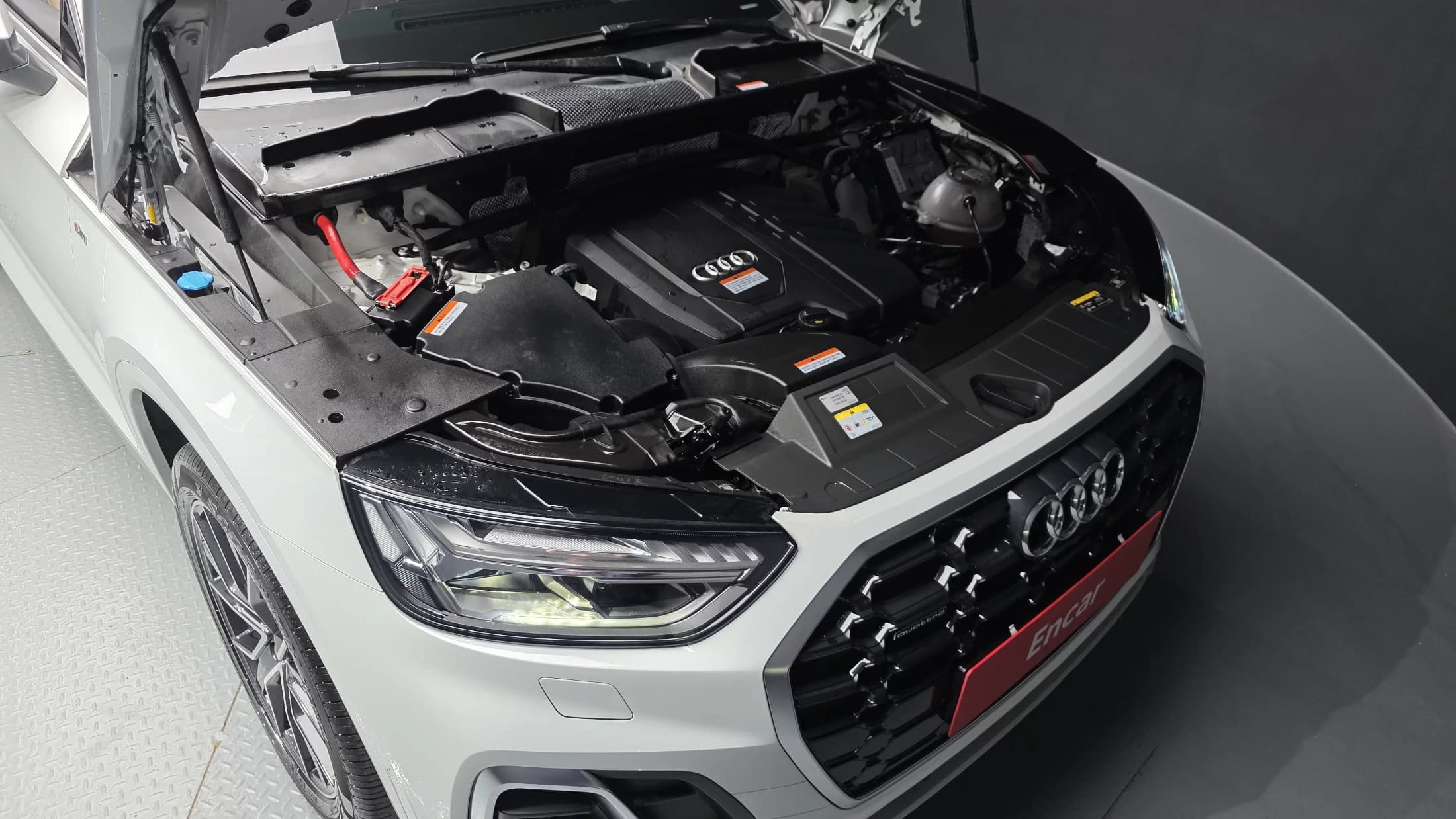 Audi Q5 45 TFSI Quattro Premium, 2024 г. 7406 км. — фото 6
