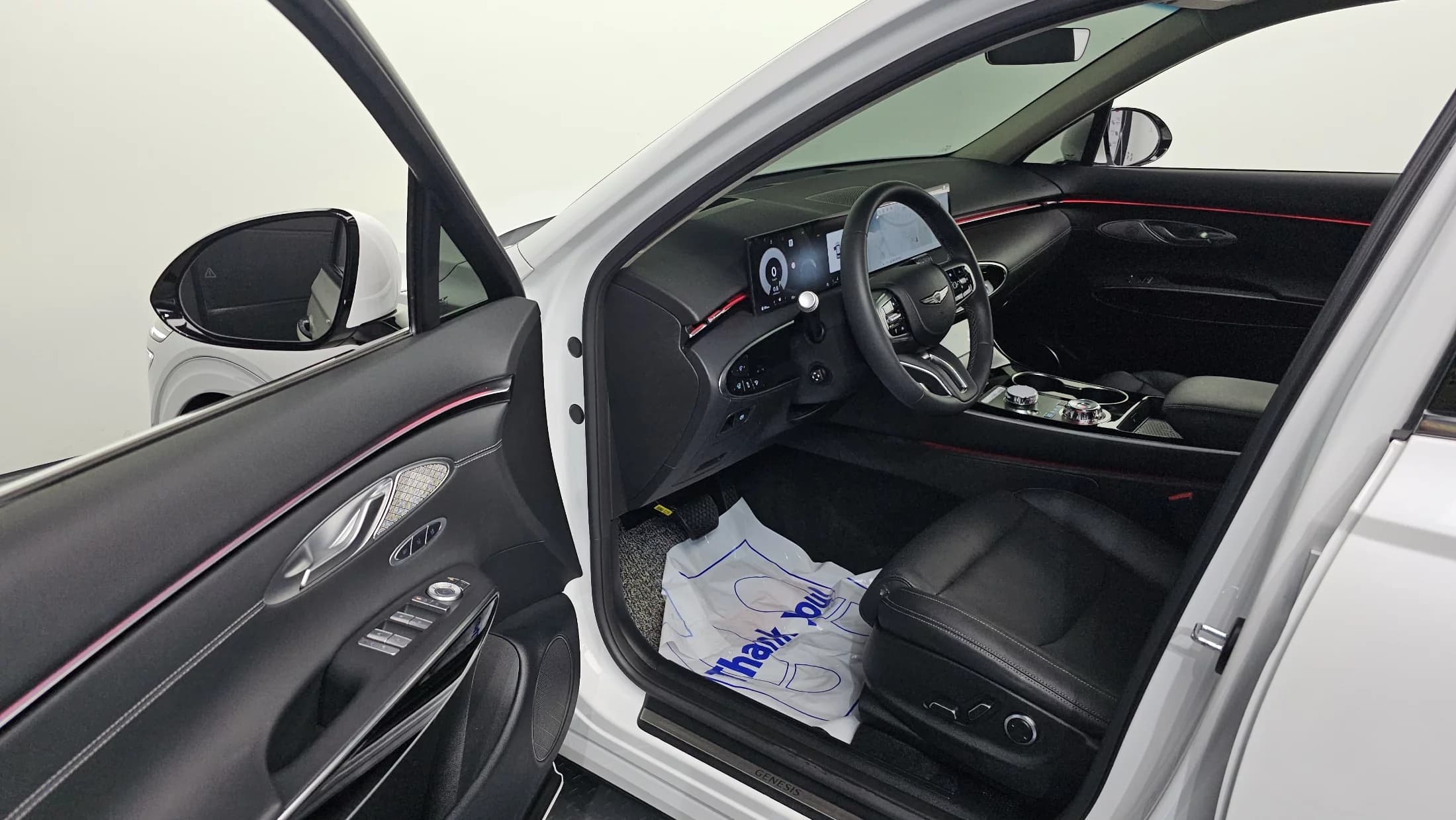 Genesis GV70 2.5T Gasoline AWD, 2024 г. 28047 км. — фото 10