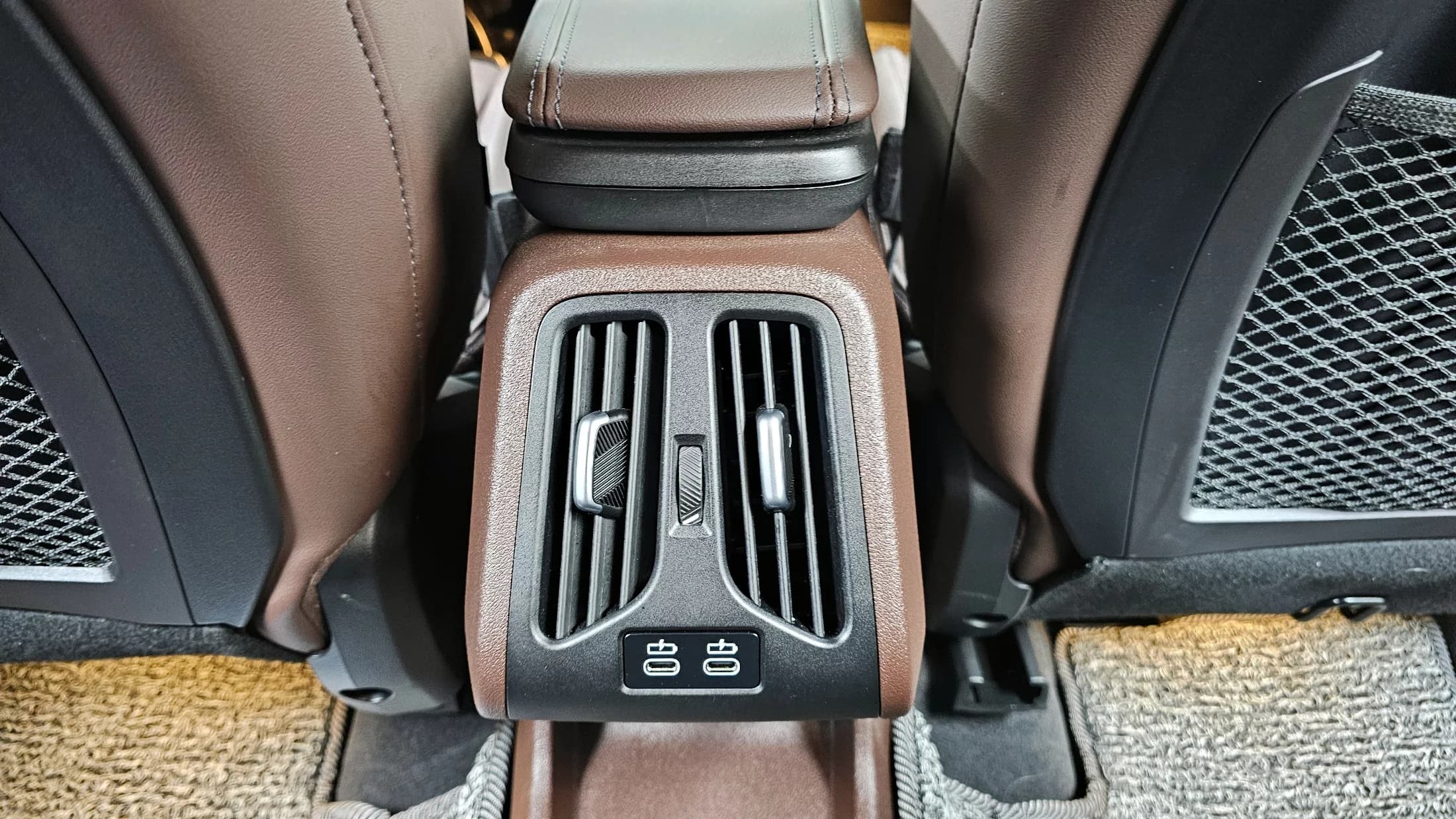 BMW X1 xDrive 20i M Sport, 2023 г. 15408 км. — фото 19