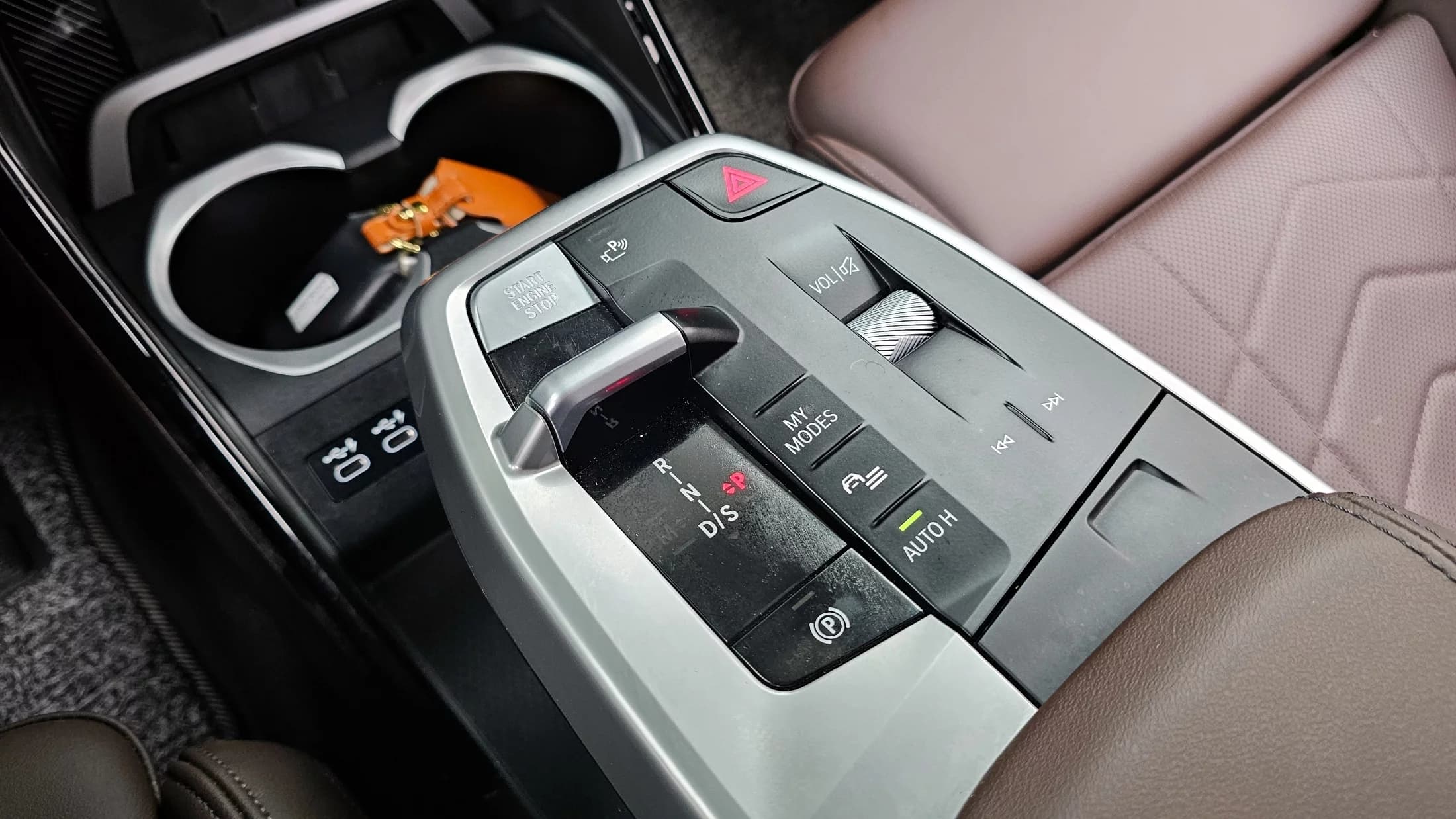 BMW X1 xDrive 20i M Sport, 2023 г. 15408 км. — фото 9