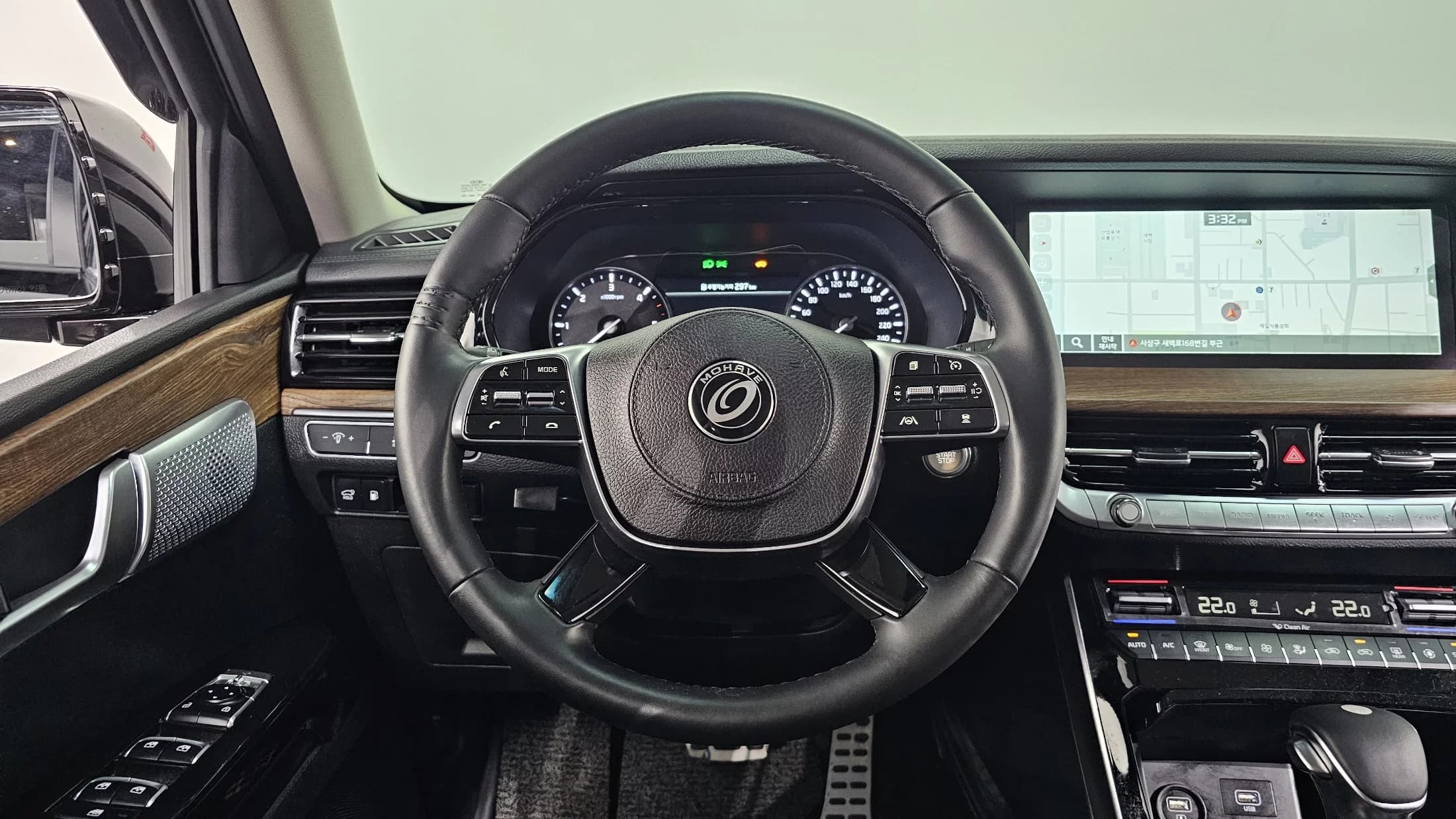 Kia Mohave Diesel 3.0 4WD 5-Seater Platinum, 2021 г. 10633 км. — фото 13