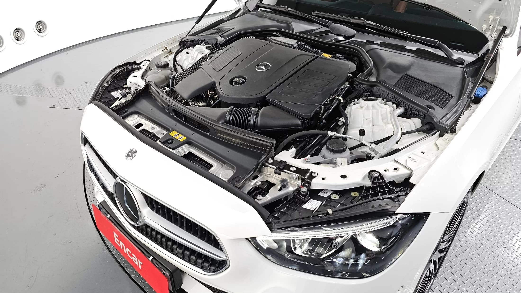 Mercedes-Benz C-Class C300 4MATIC Avantgarde, 2024 г. 20850 км. — фото 12