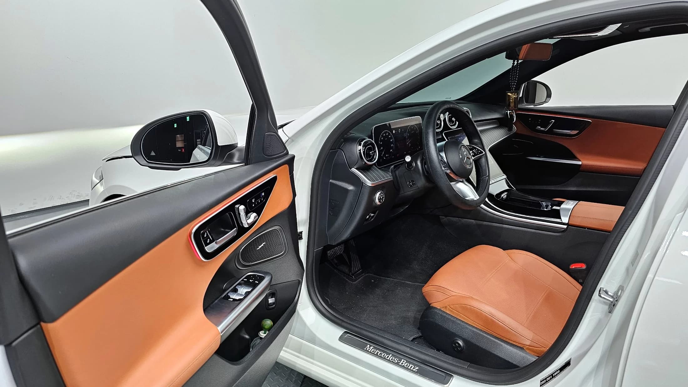 Mercedes-Benz C-Class C300 4MATIC Avantgarde, 2024 г. 20850 км. — фото 22