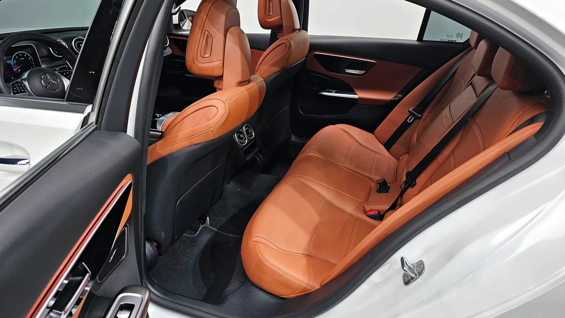 Mercedes-Benz C-Class C300 4MATIC Avantgarde, 2024 г. 20850 км. — фото 24