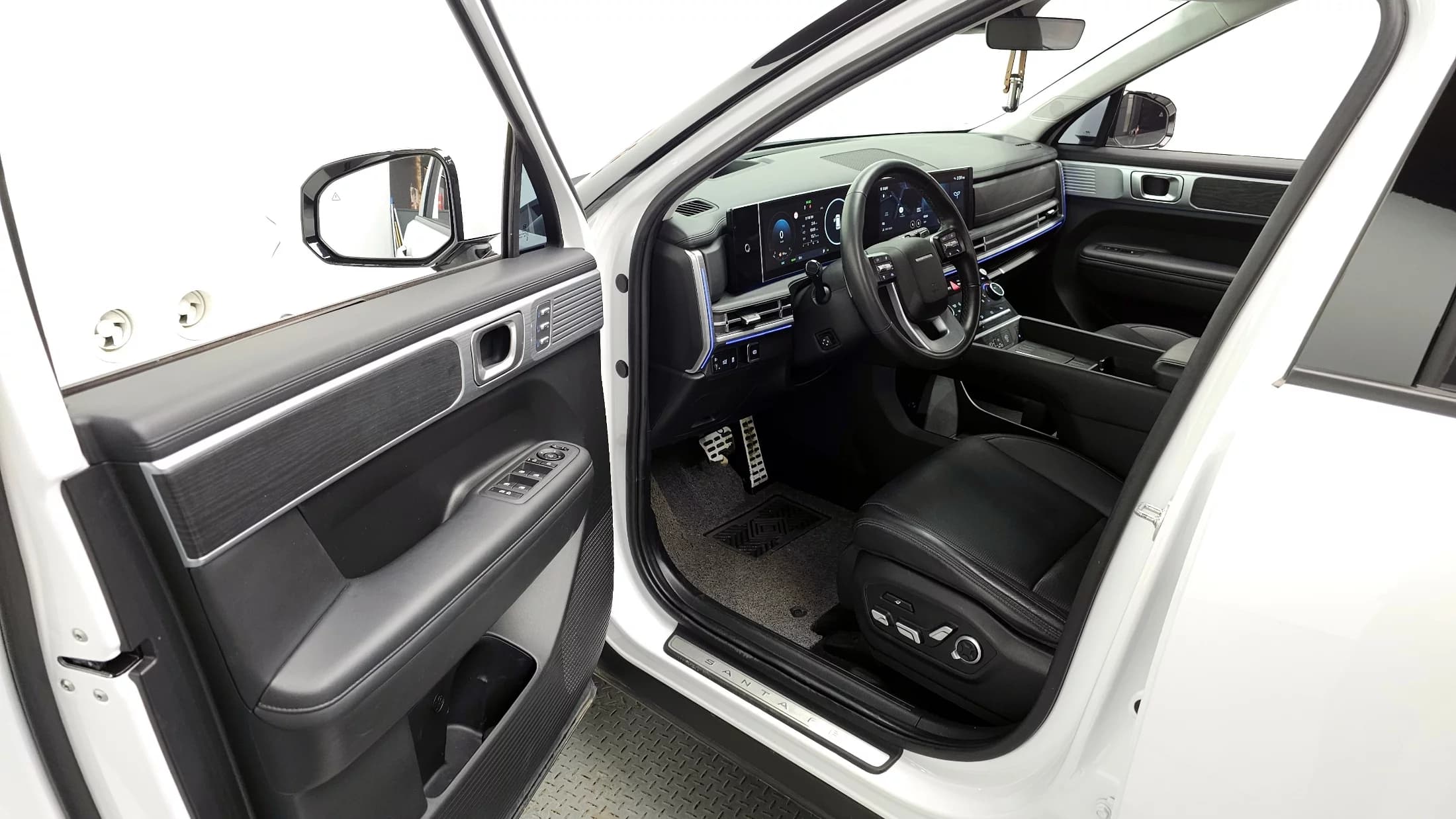 Hyundai Santa Fe HEV 1.6 2WD Prestige, гибрид, 2024 г. 23610 км. — фото 10