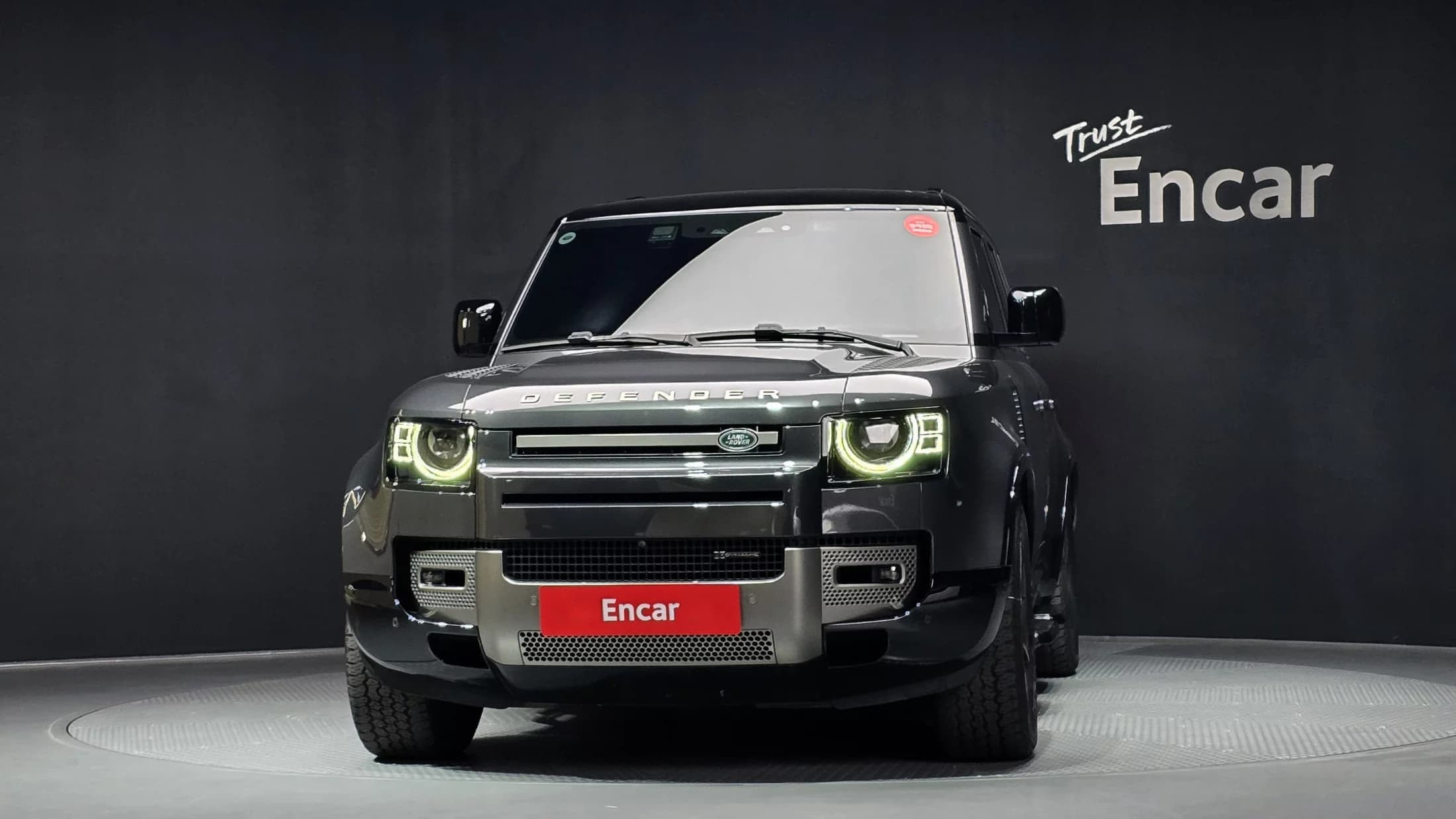 Land Rover DEFENDER 130 P400 X-Dynamic HSE, 2023 г. 50364 км. — фото 3