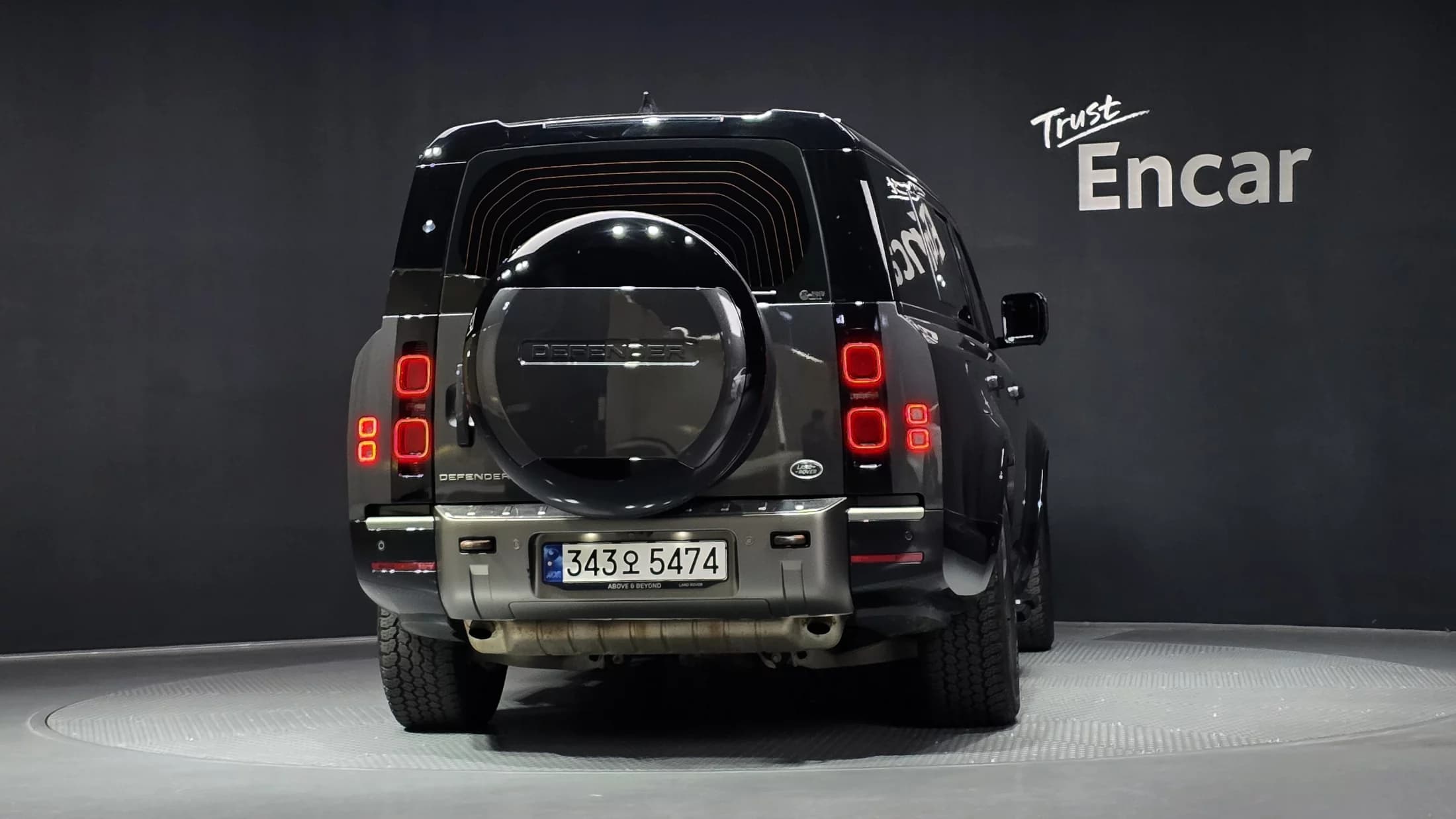 Land Rover DEFENDER 130 P400 X-Dynamic HSE, 2023 г. 50364 км. — фото 4