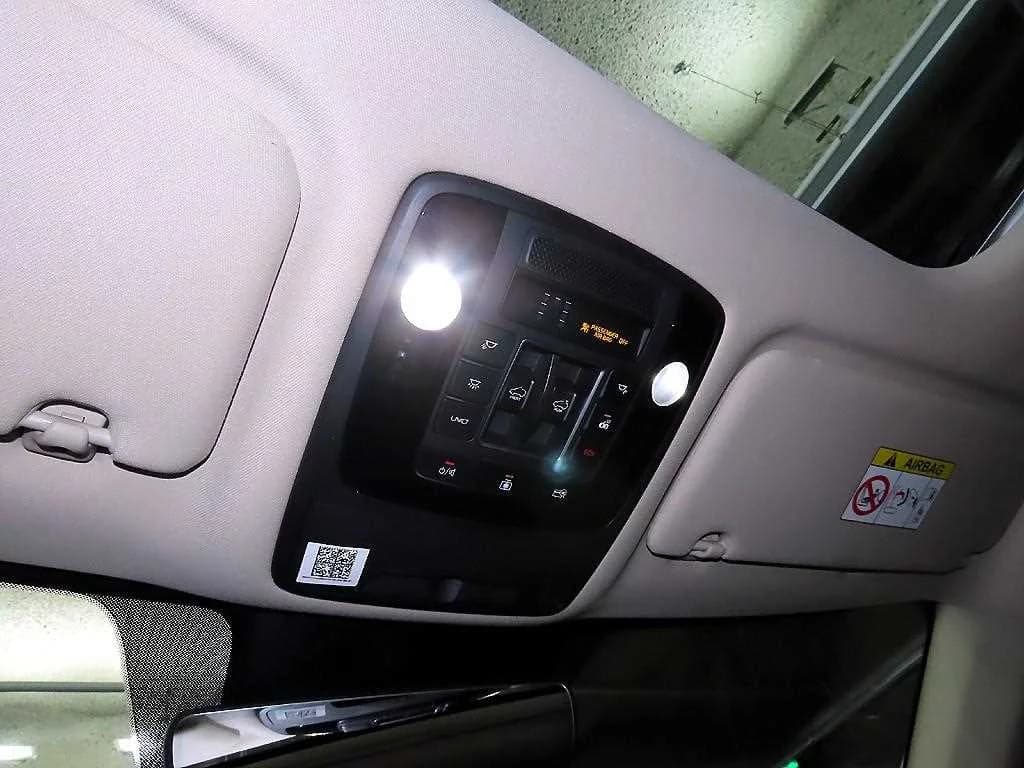 Kia Carnival 9-Seater Signature, 2021 г. 96565 км. — фото 13