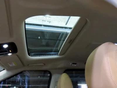 Kia Carnival 9-Seater Signature, 2021 г. 96565 км. — фото 7