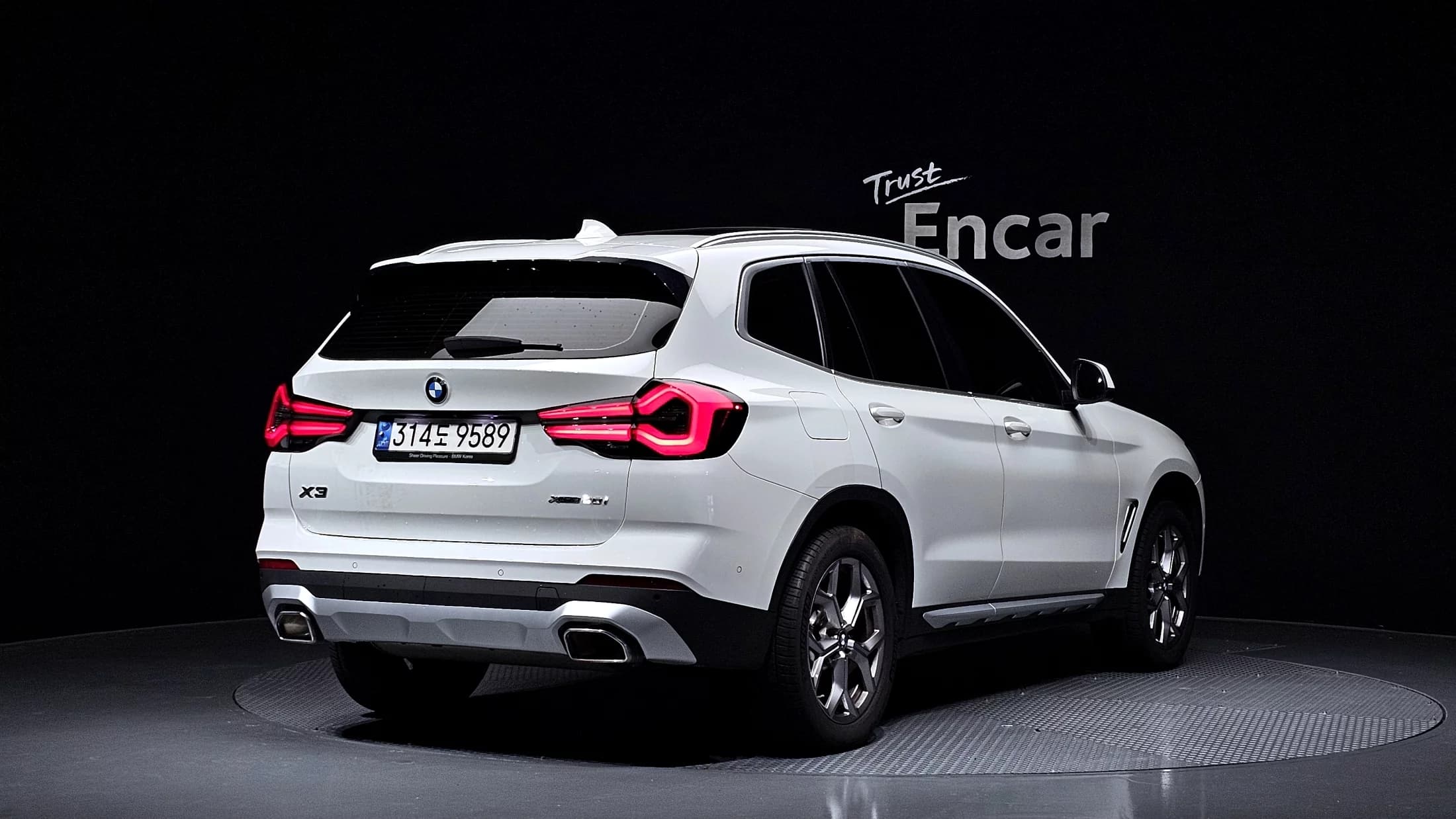 BMW X3 xDrive 20i, 2022 г. 42799 км. — фото 2