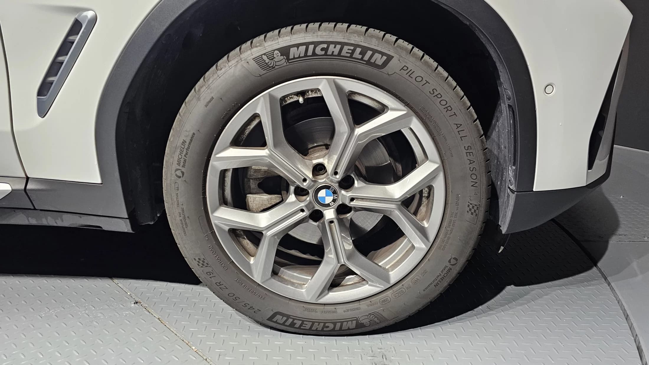 BMW X3 xDrive 20i, 2022 г. 42799 км. — фото 5