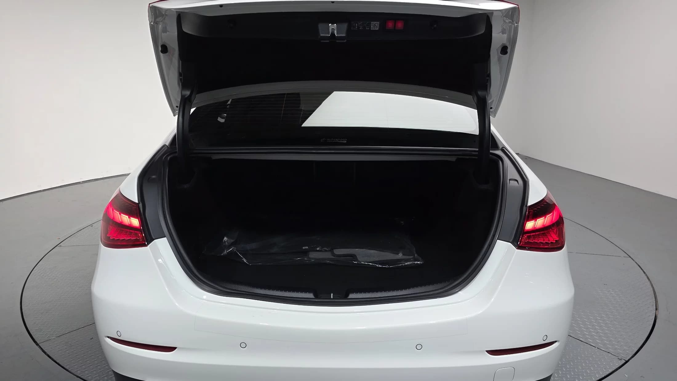 Mercedes-Benz C-Class C200 Avantgarde, 2024 г. 15228 км. — фото 20