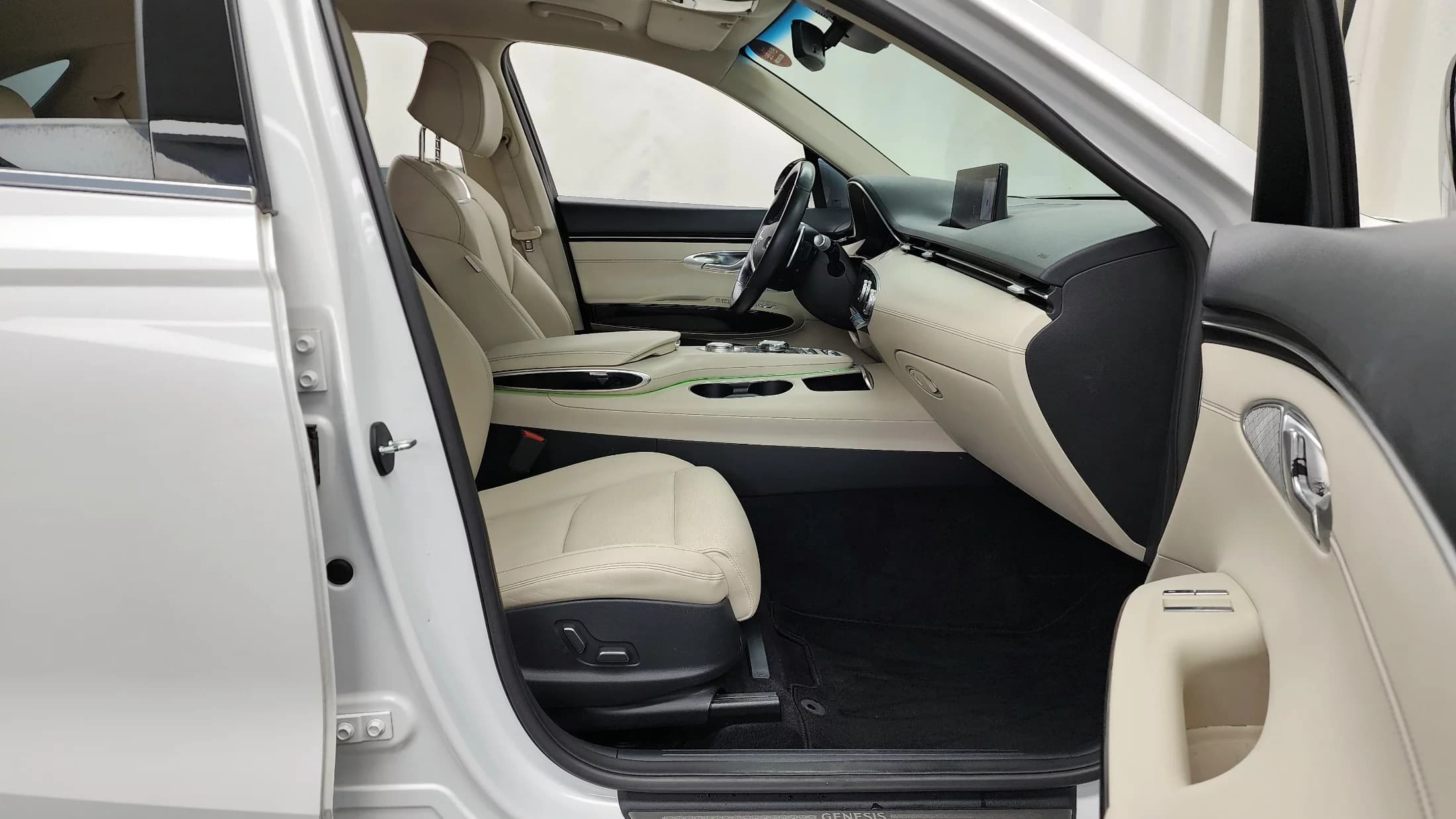 Genesis GV70 2.5T Gasoline AWD, 2021 г. 99823 км. — фото 11
