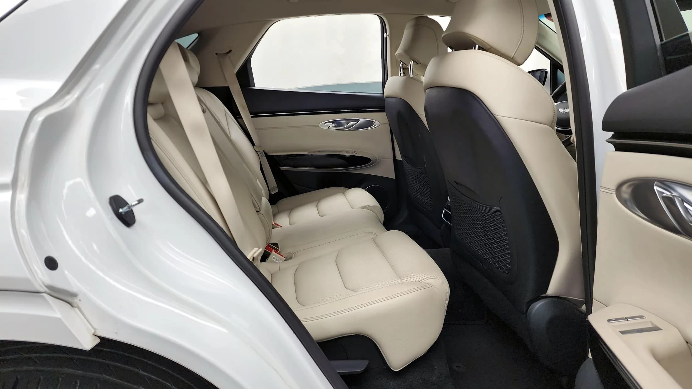 Genesis GV70 2.5T Gasoline AWD, 2021 г. 99823 км. — фото 12