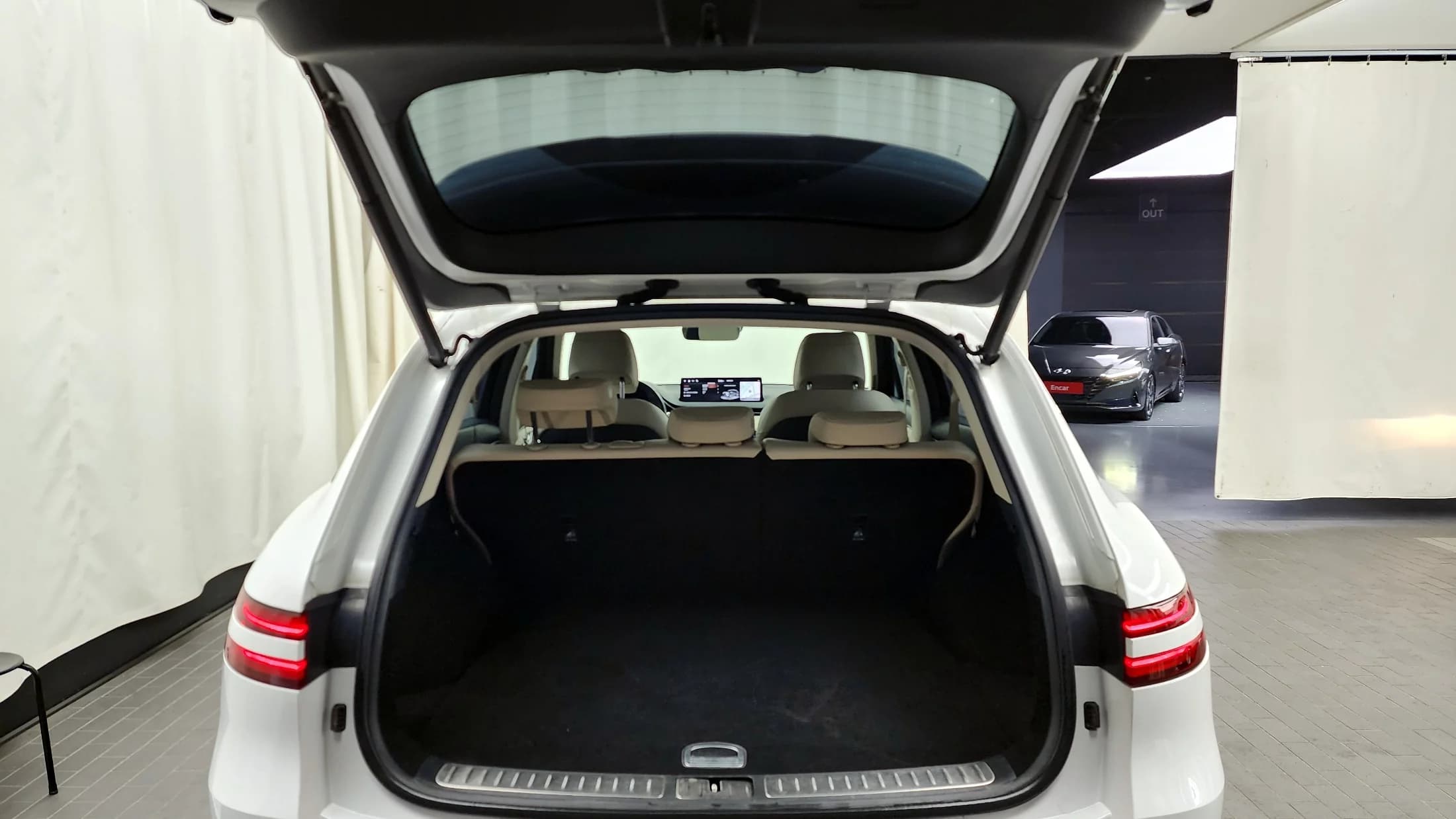 Genesis GV70 2.5T Gasoline AWD, 2021 г. 99823 км. — фото 20