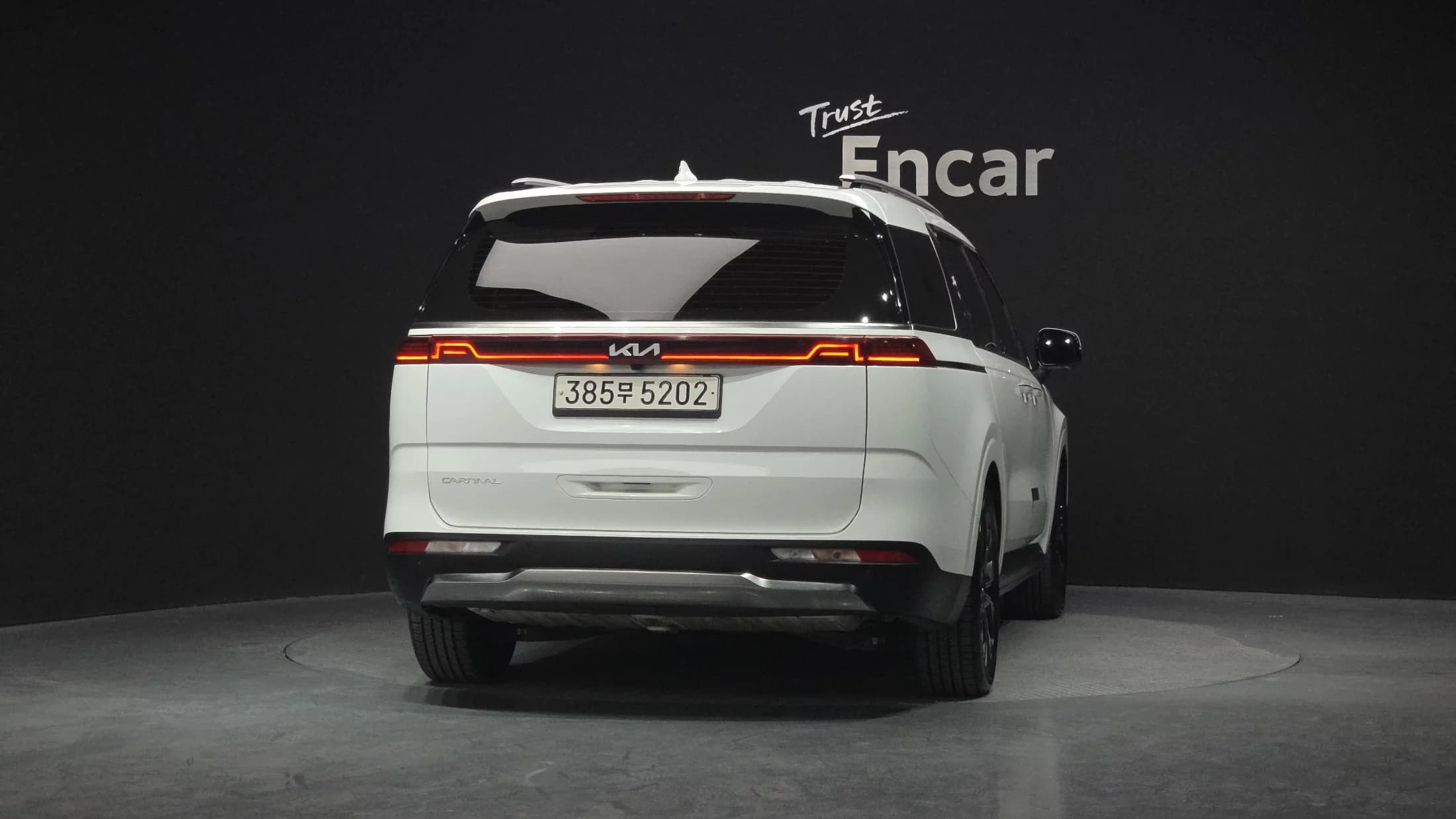Kia Carnival 7-Seater Signature, 2022 г. 118317 км. — фото 4