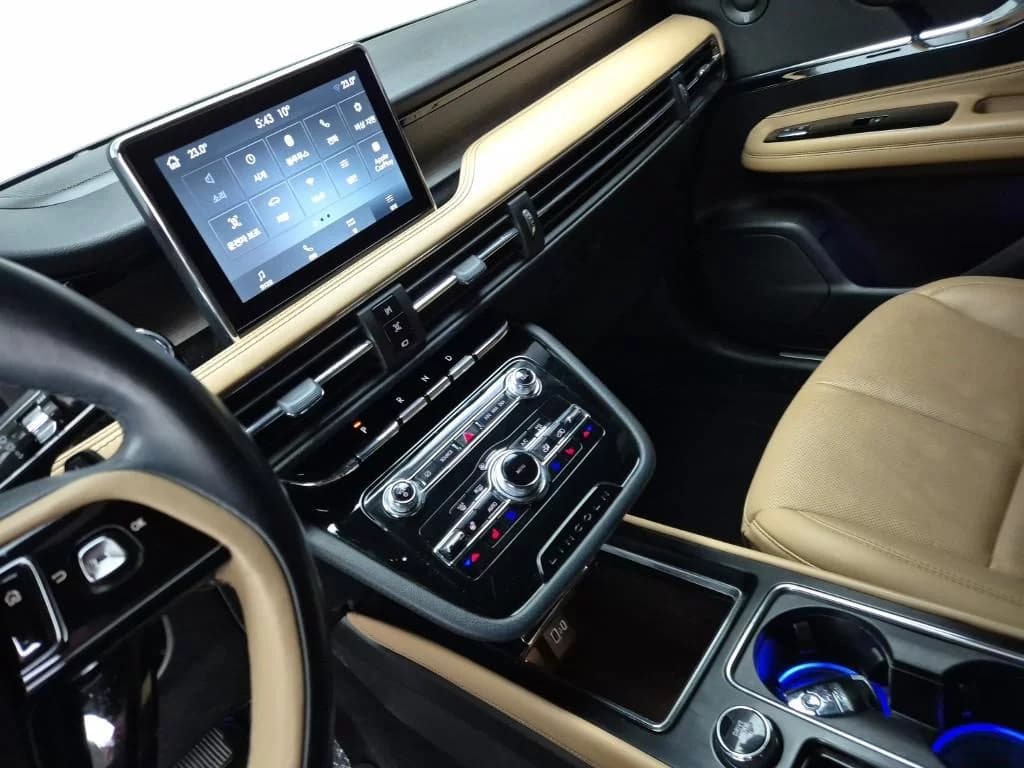 Lincoln Corsair 2.0 Reserve AWD, 2022 г. 81766 км. — фото 13