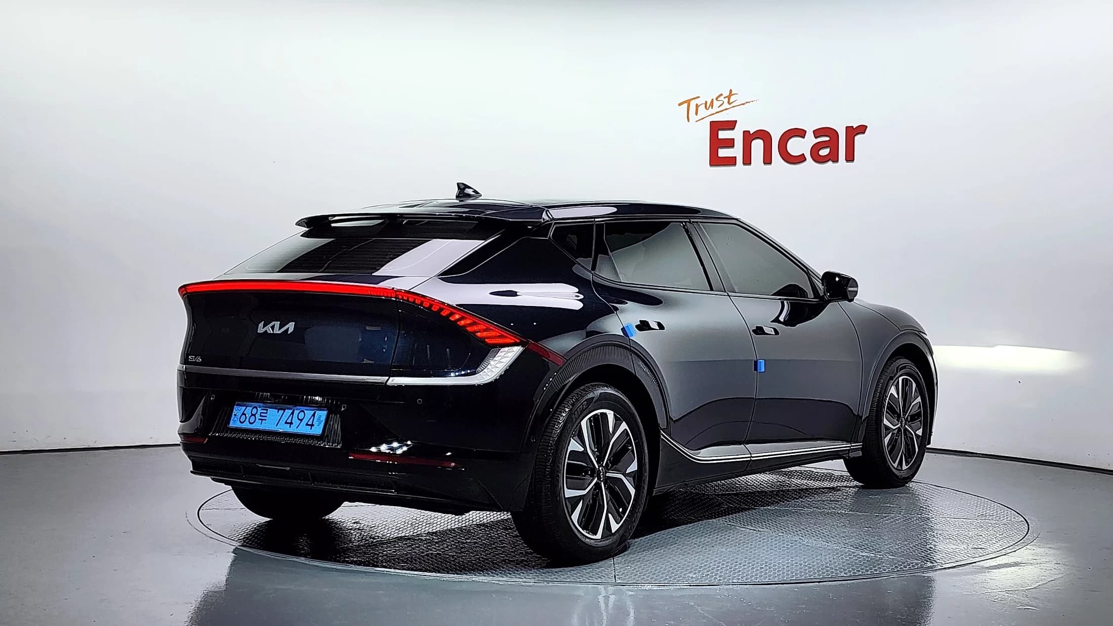 Kia EV6 Long Range Earth, электромобиль, 2021 г. 129449 км. — фото 2