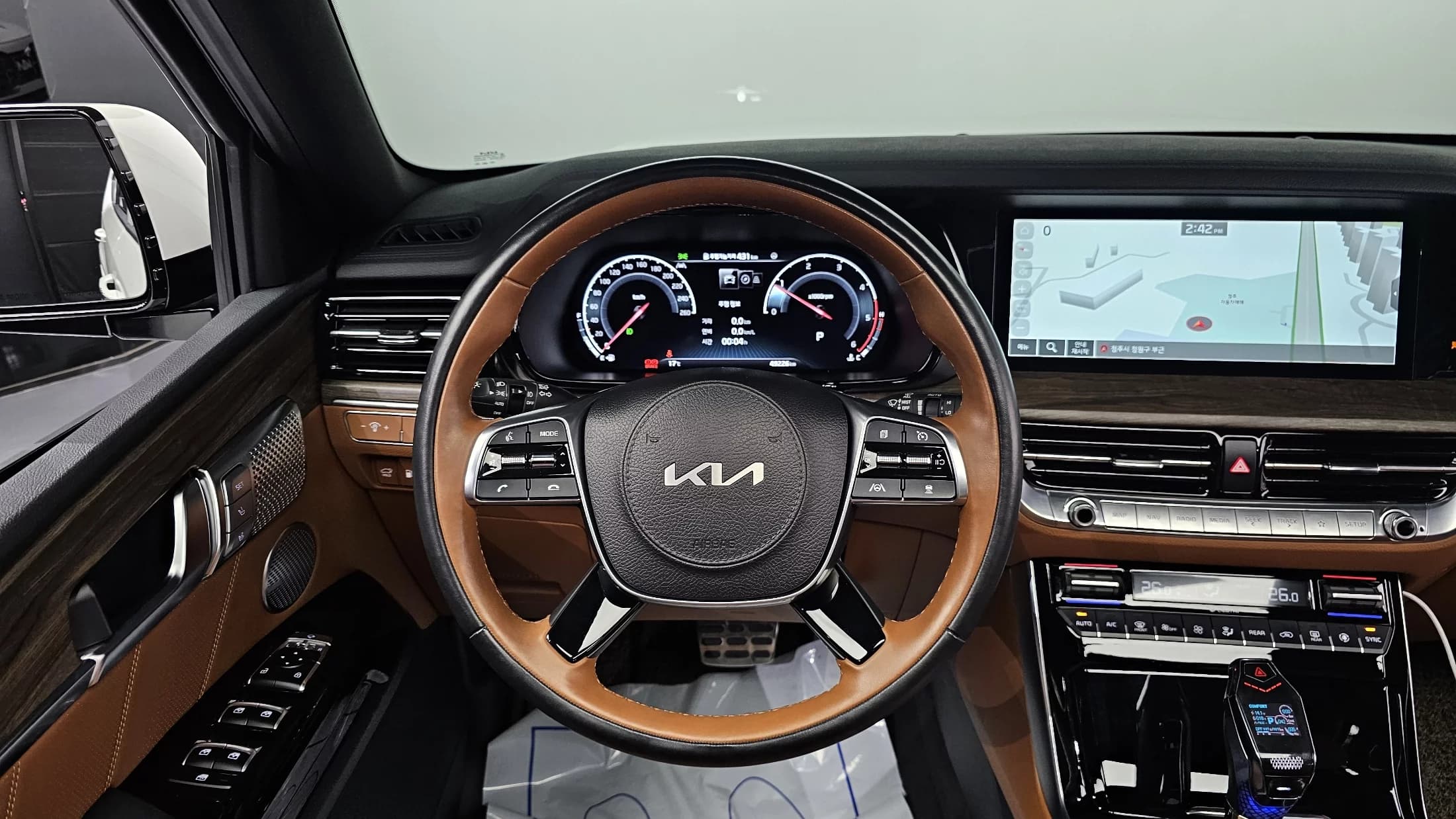 Kia Mohave Diesel 3.0 4WD 6-Seater Masters, 2022 г. 49350 км. — фото 14