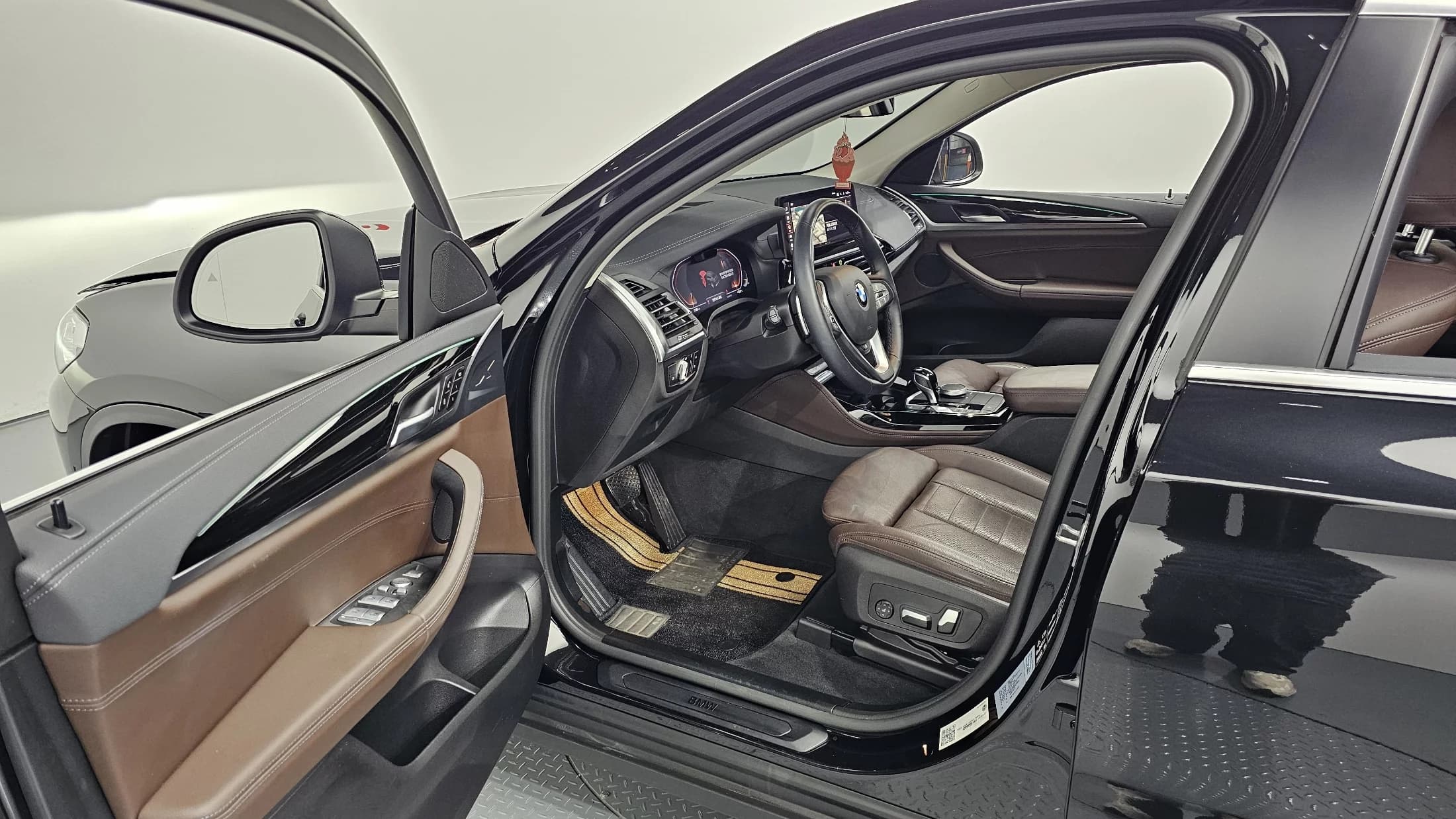 BMW X4 xDrive20i xLine, 2022 г. 36202 км. — фото 11