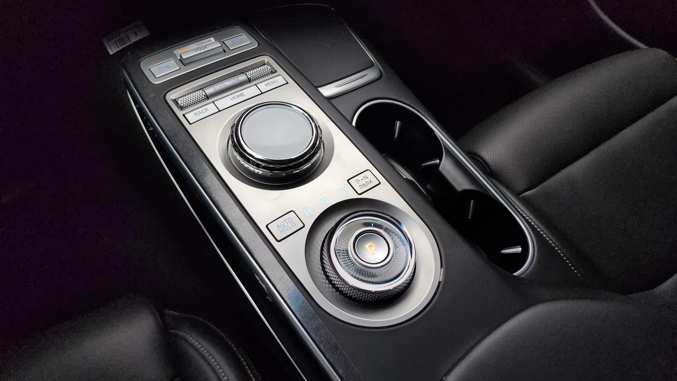 Genesis GV70 2.5T Gasoline AWD, 2022 г. 15932 км. — фото 9