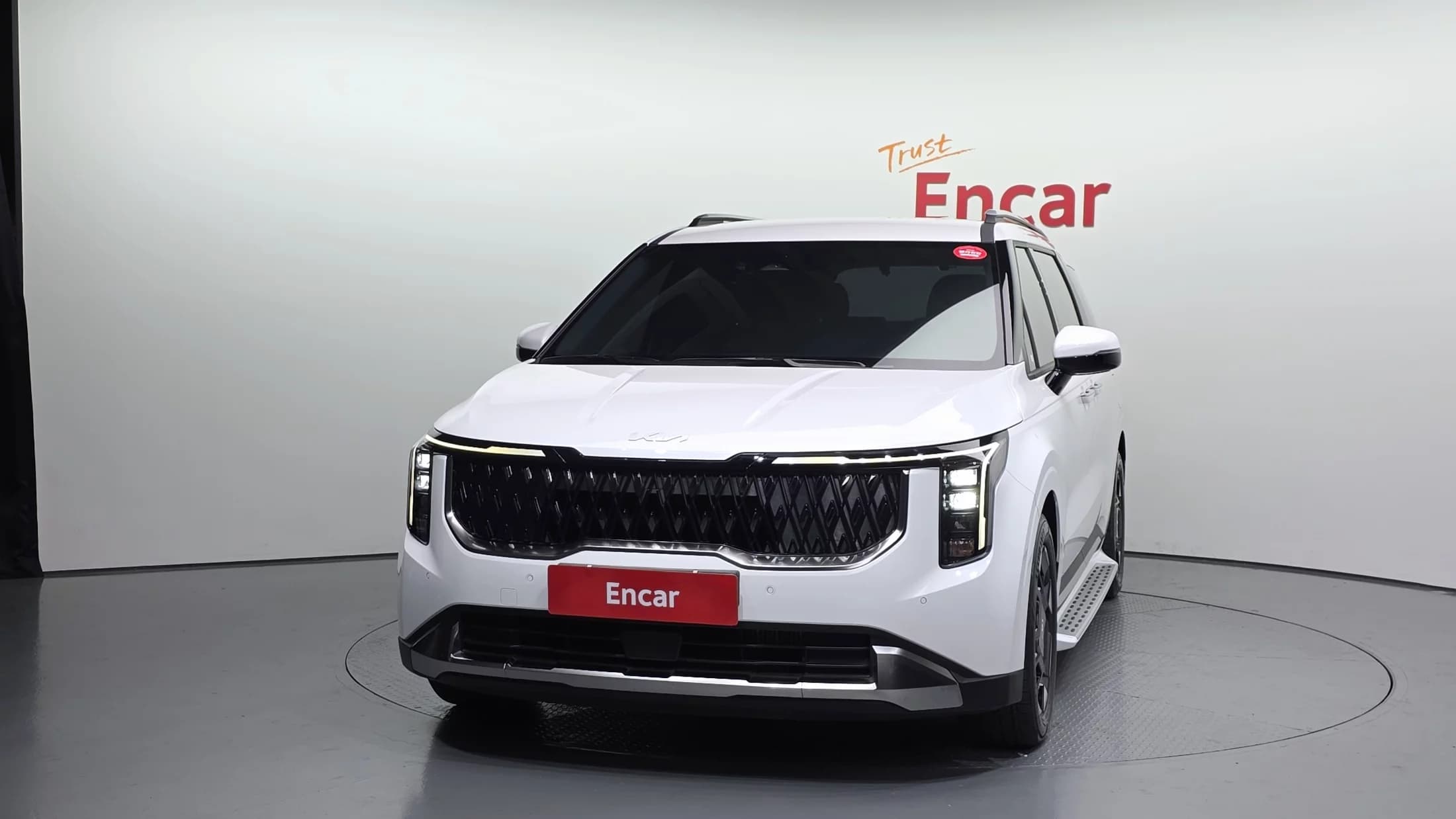 Kia Carnival 7-Seater Noblesse, 2025 г. 15240 км. — фото 3