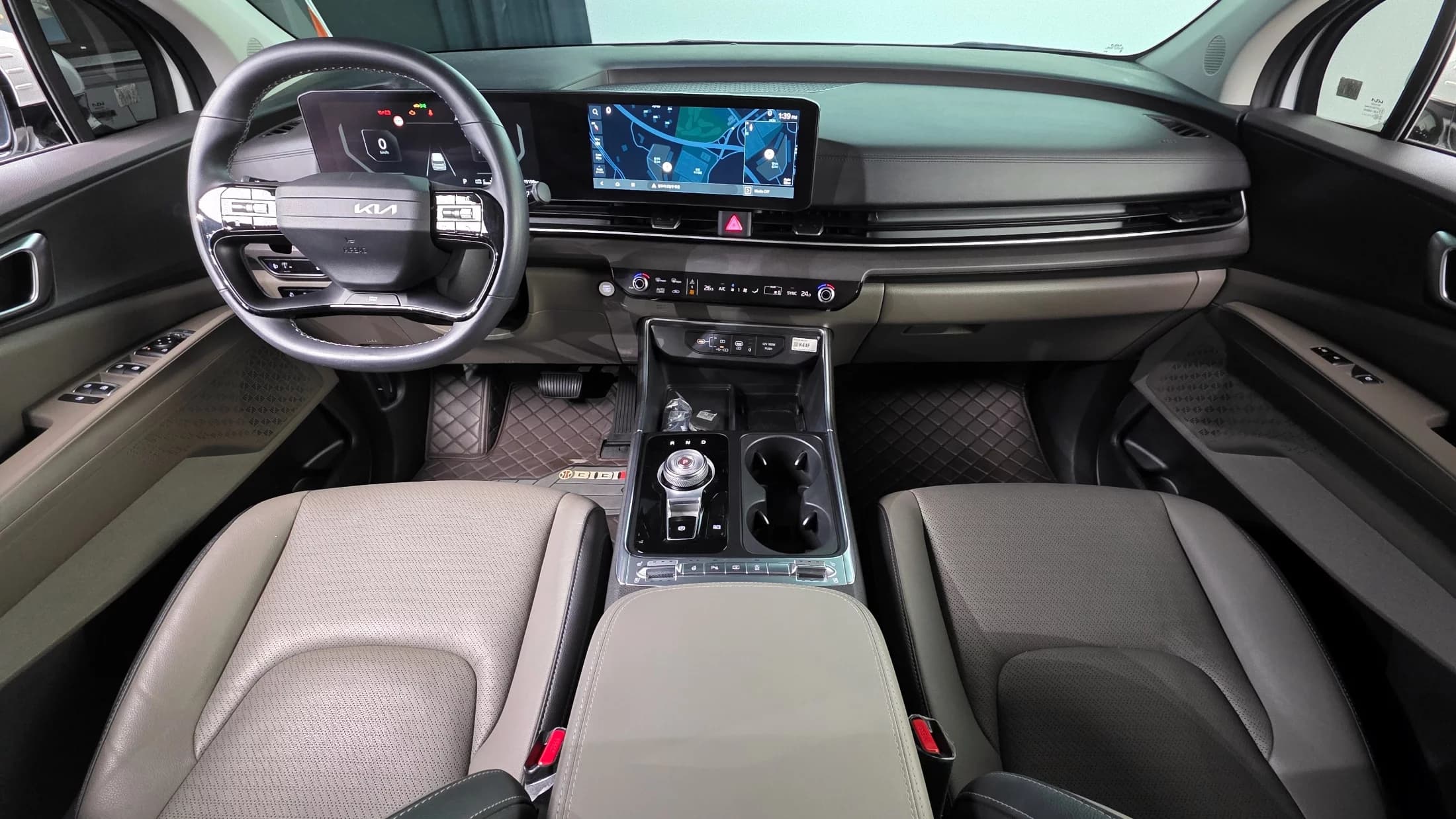 Kia Carnival 7-Seater Noblesse, 2025 г. 15240 км. — фото 7