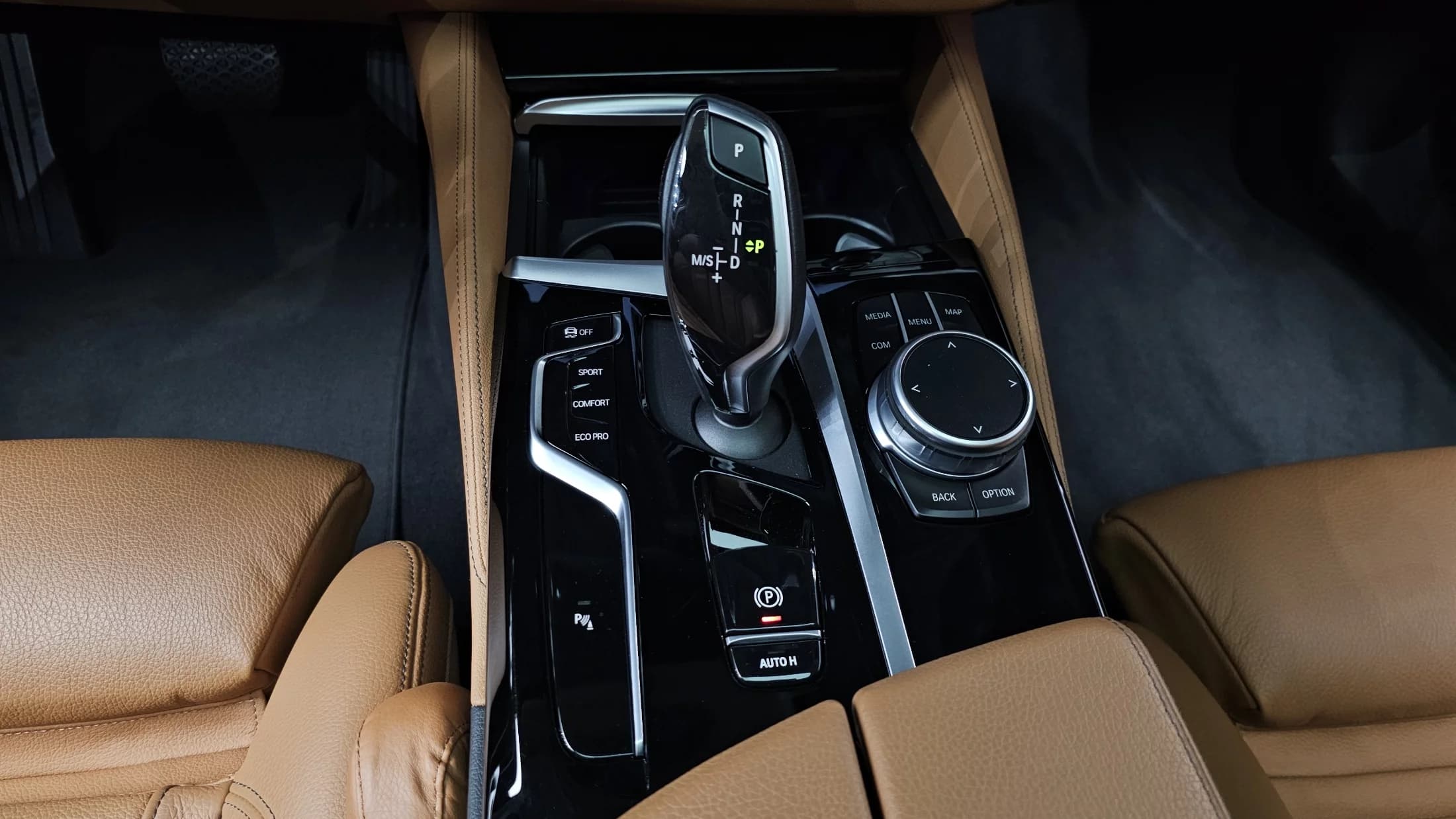 BMW 5-Series 520i Luxury, 2021 г. 41033 км. — фото 8