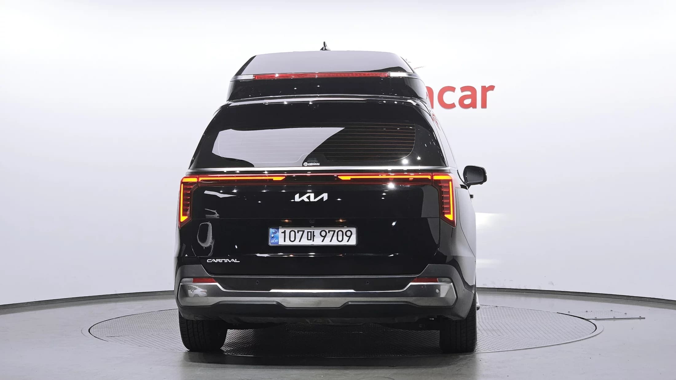 Kia Carnival 9-Seater Hi Limousine Signature, 2024 г. 89202 км. — фото 4
