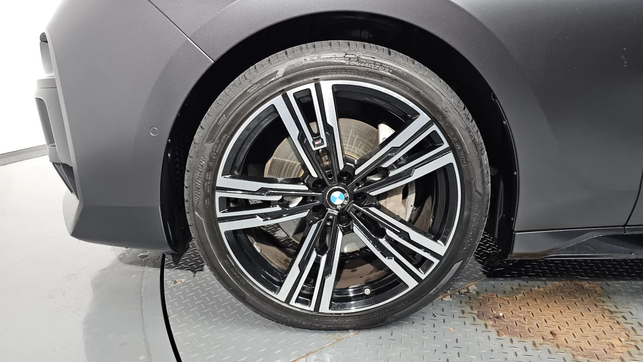 BMW 7-Series 740i sDrive M Sport, 2022 г. 45390 км. — фото 4