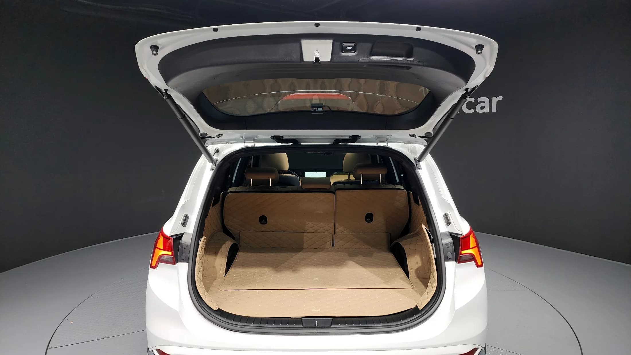 Hyundai Santa Fe Gasoline 2.5T 2WD Calligraphy, 2021 г. 37317 км. — фото 20