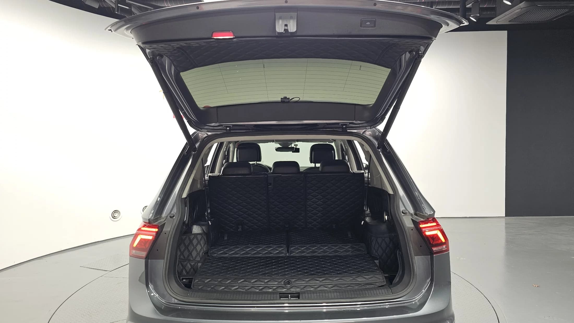 Volkswagen TIGUAN 2.0 TSI Prestige, 2022 г. 40083 км. — фото 20