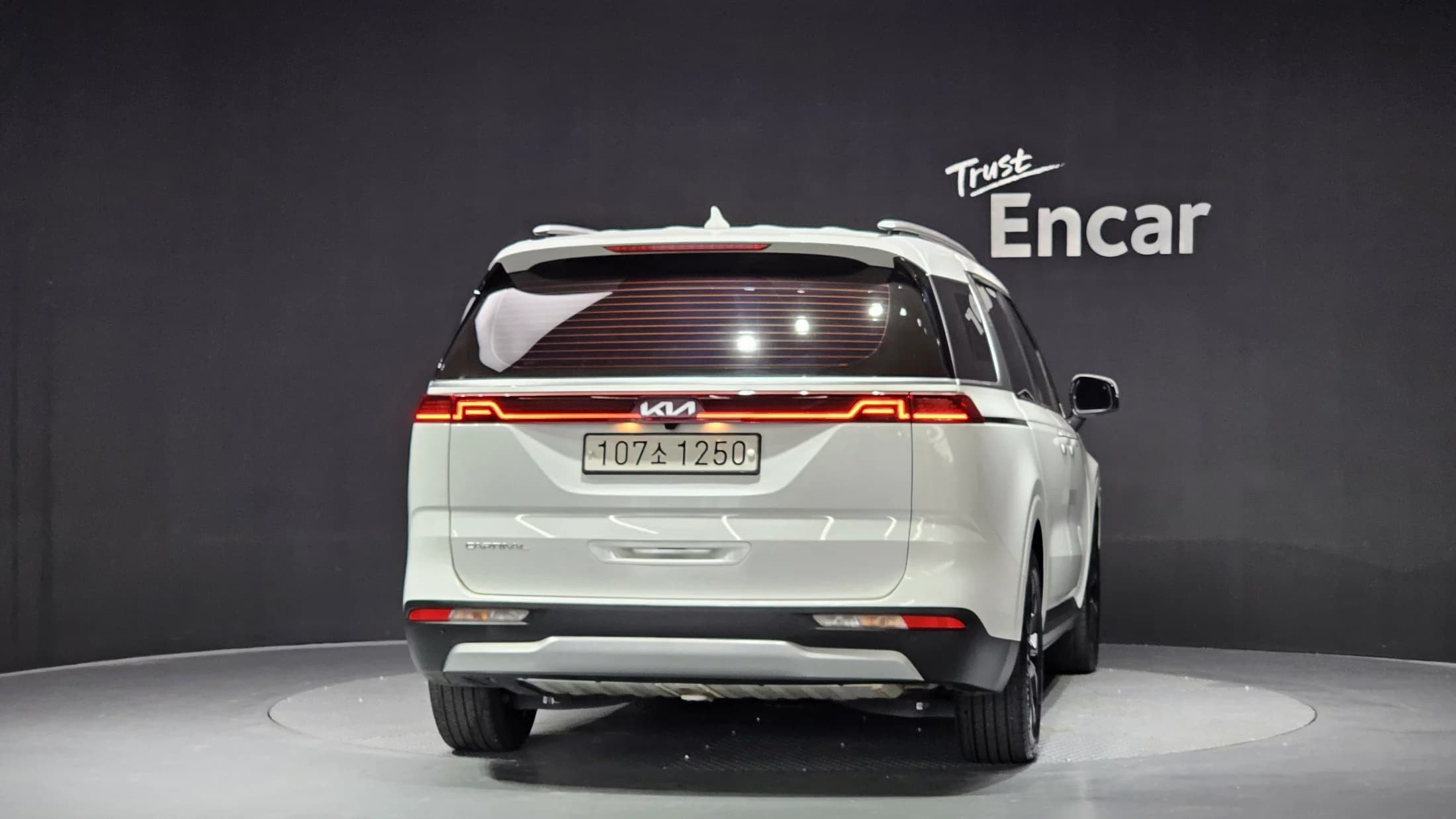 Kia Carnival Gasoline 9-Seater Prestige, 2022 г. 37715 км. — фото 4