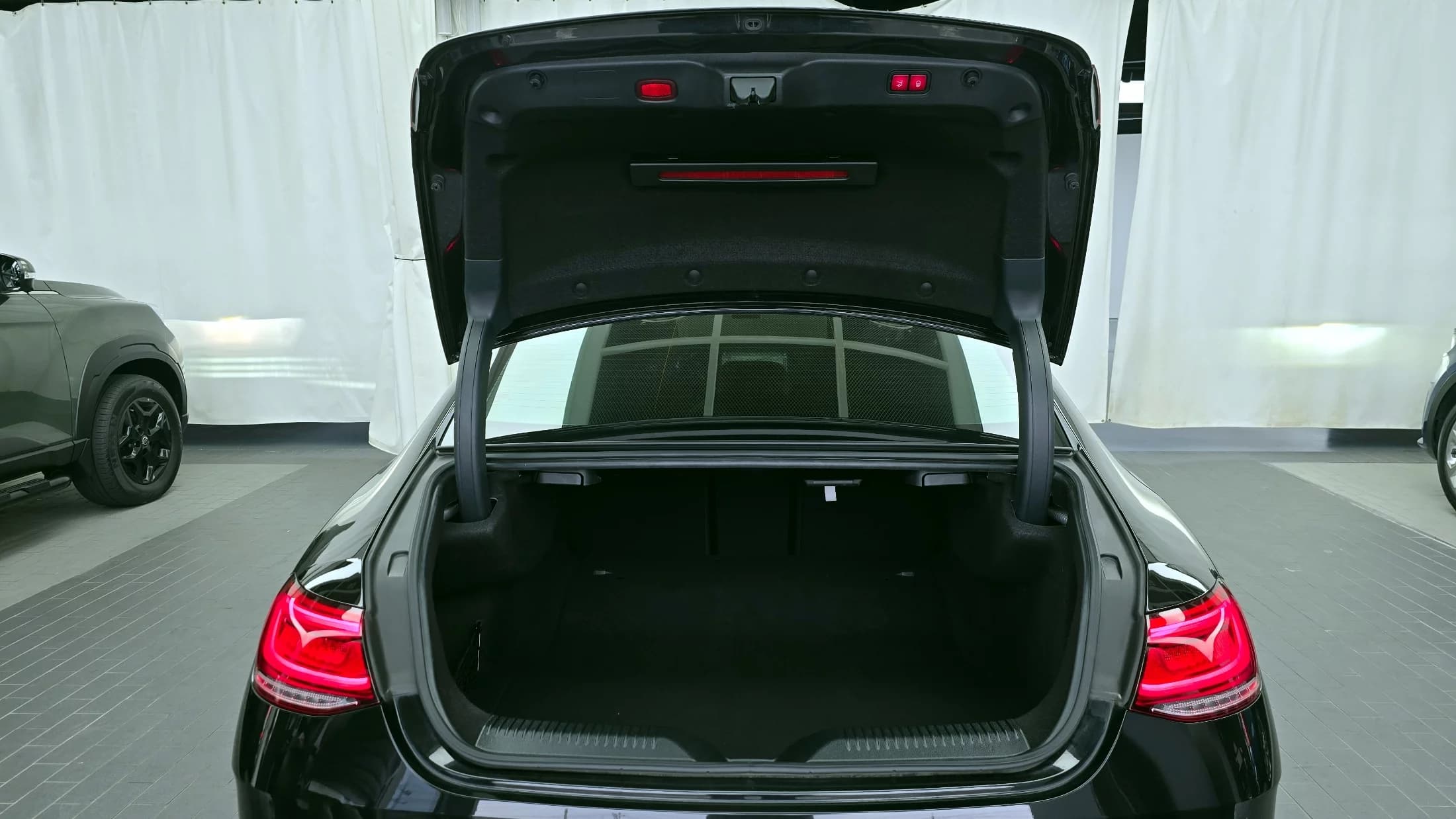 Mercedes-Benz CLS-Class CLS300d 4MATIC, 2022 г. 101266 км. — фото 20