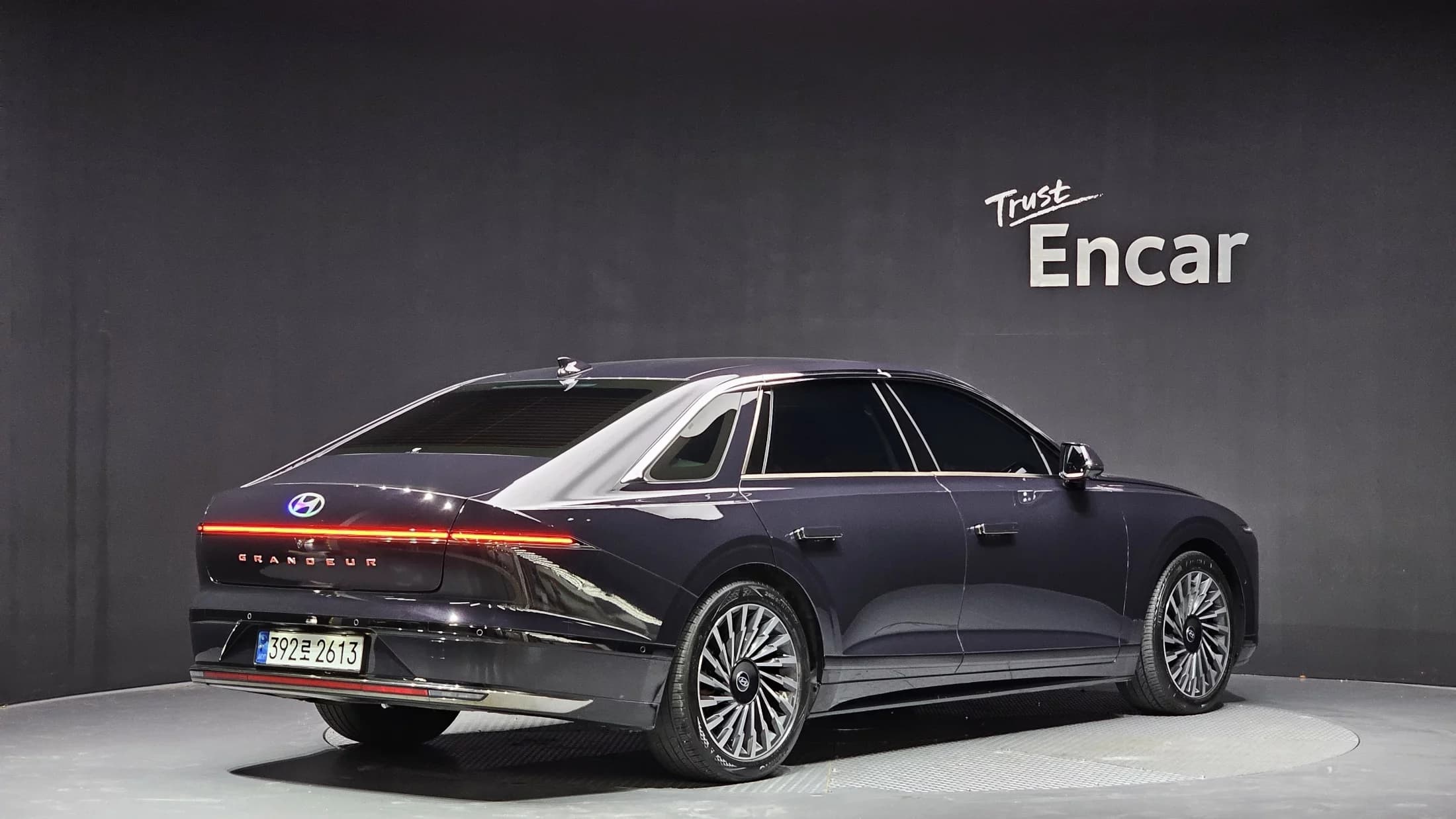 Hyundai Grandeur 2,5 Gasoline 2WD Calligraphy, 2023 г. 81169 км. — фото 2