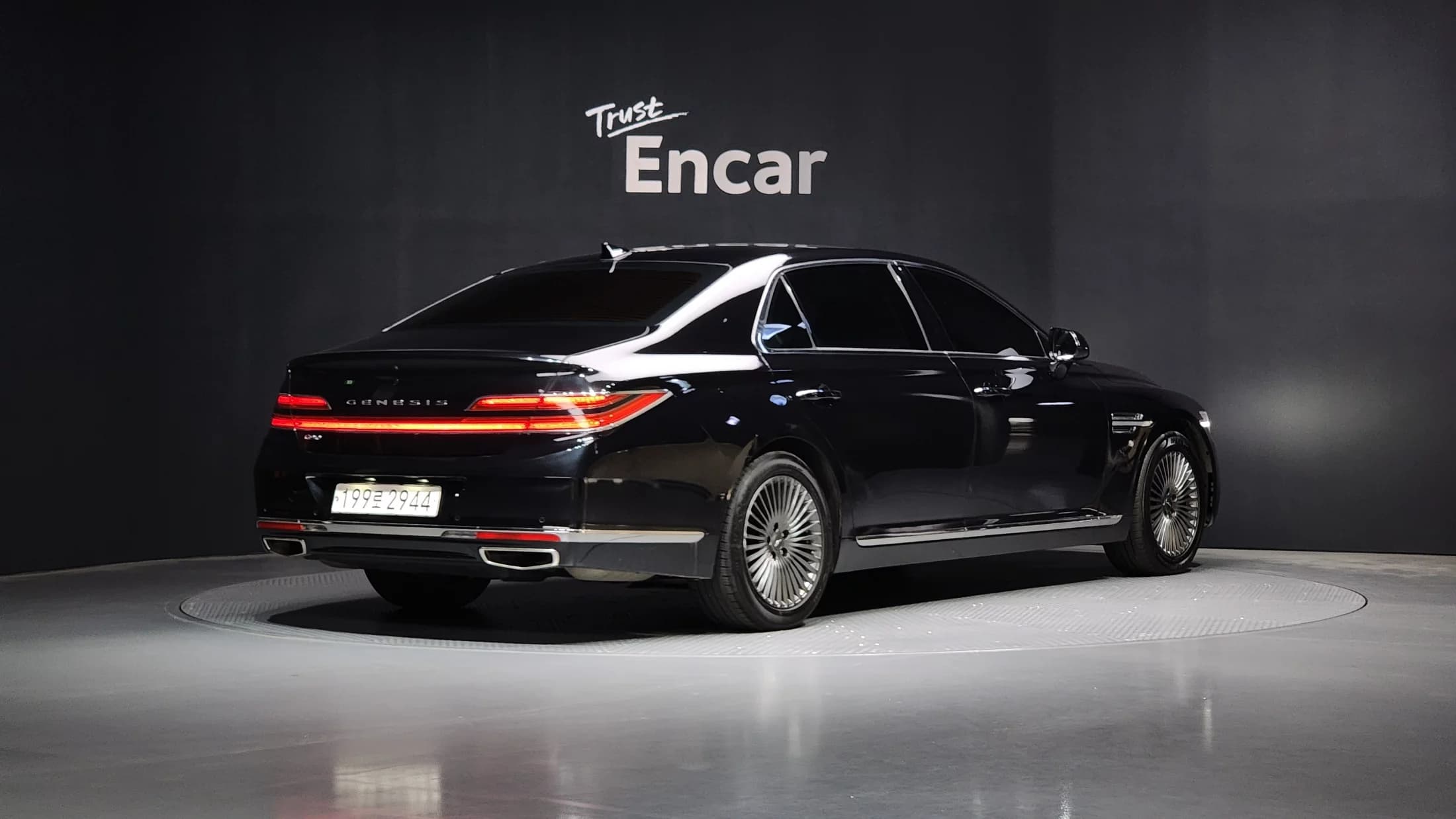 Genesis G90 3.8 Luxury, 2021 г. 135212 км. — фото 2