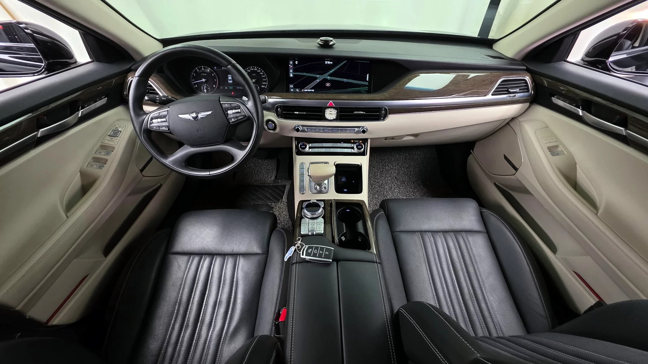 Genesis G90 3.8 Luxury, 2021 г. 135212 км. — фото 7