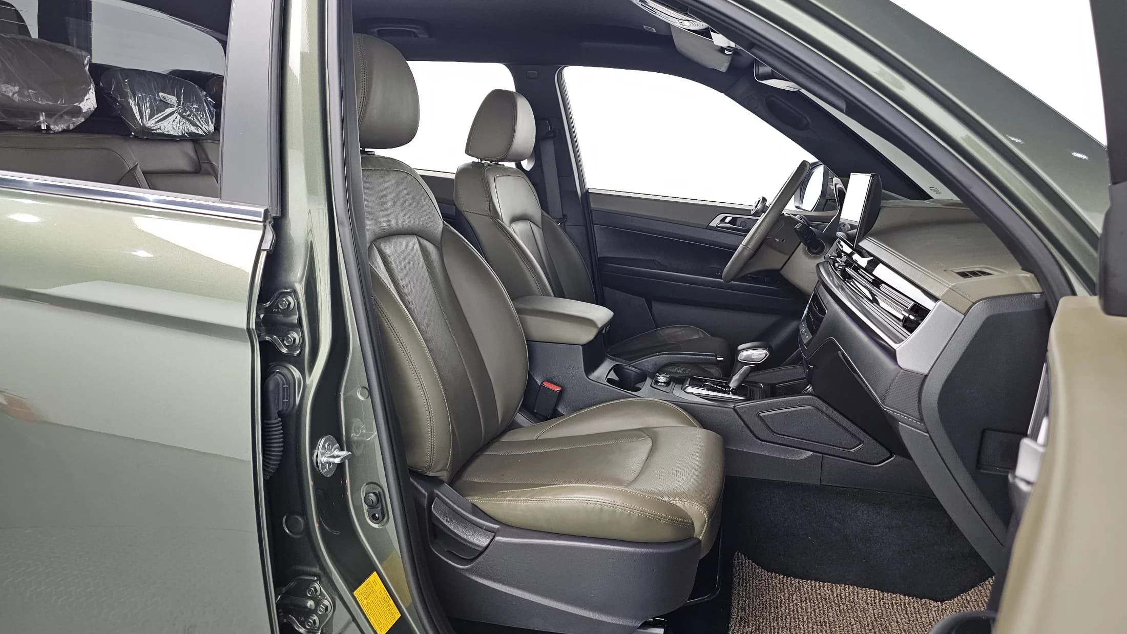 SsangYong Rexton Diesel 2.2 4WD Culman Prestige, 2023 г. 43223 км. — фото 10