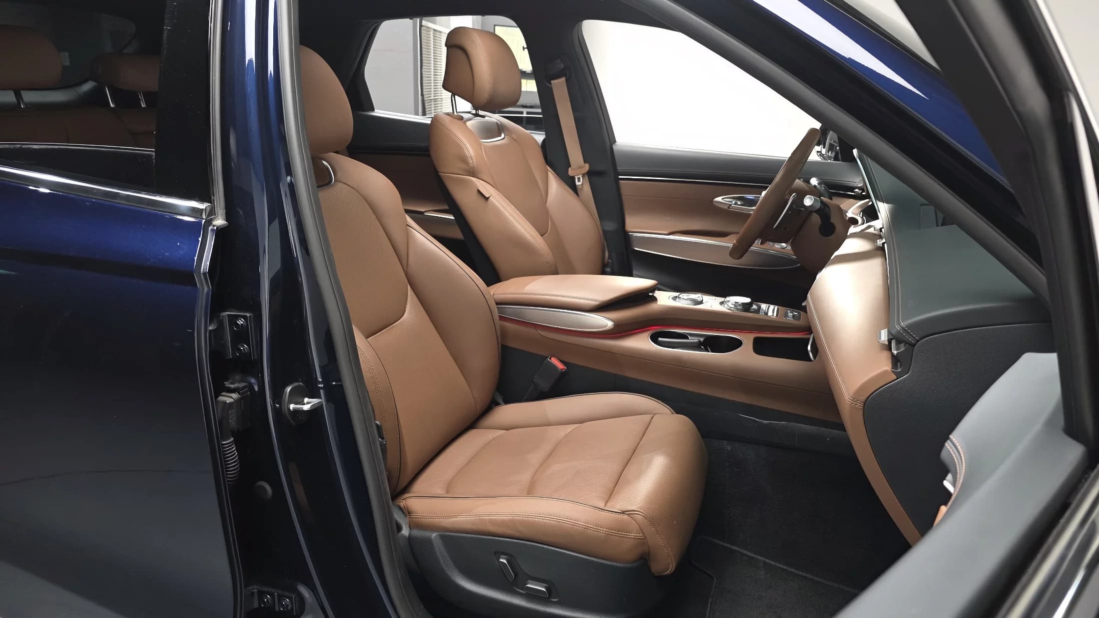 Genesis GV70 2.5T Gasoline AWD, 2021 г. 59485 км. — фото 9