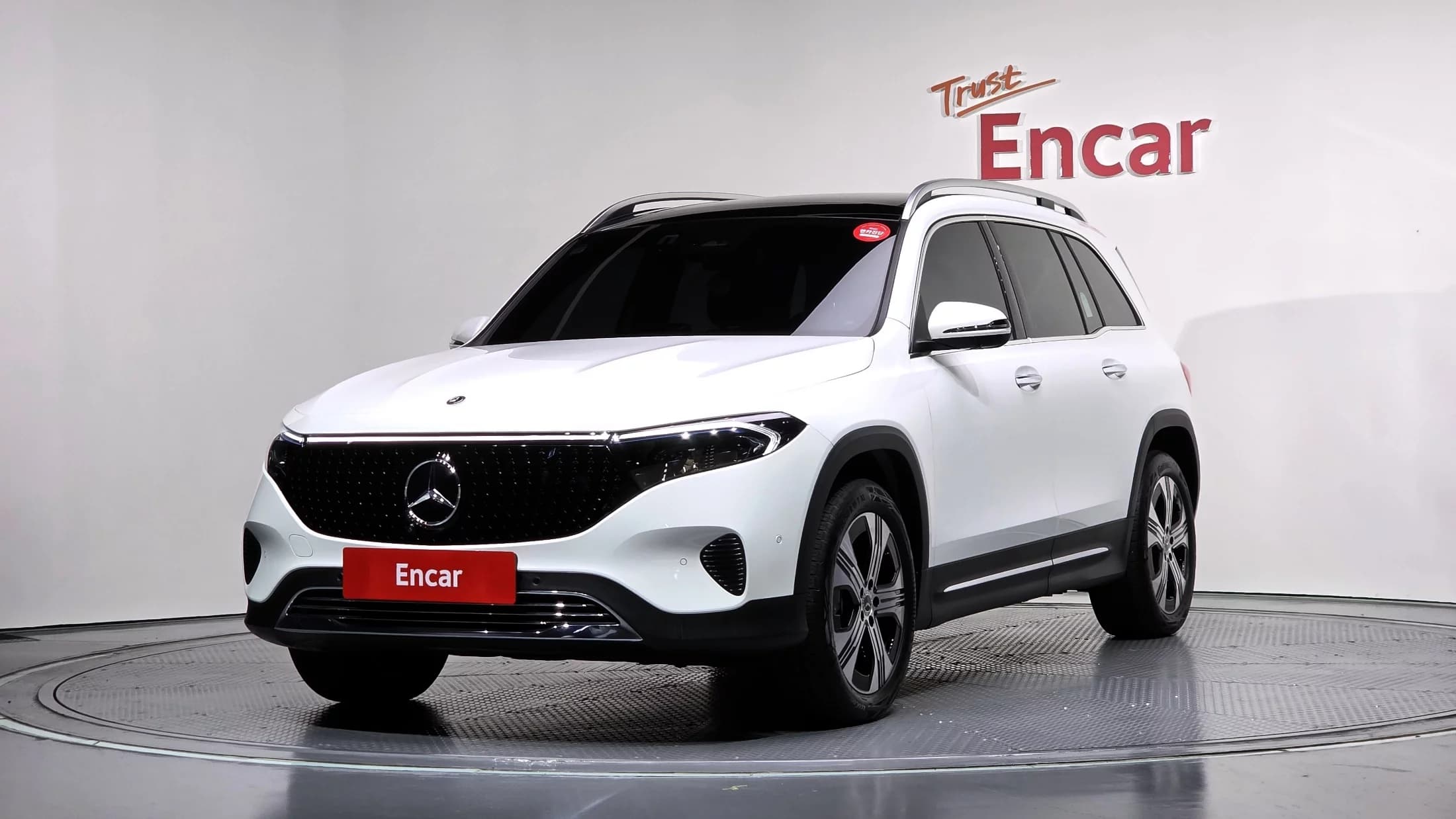 Mercedes-Benz EQB EQB300 4MATIC Progressive, электромобиль, 2025 г. 9031 км. — фото 2