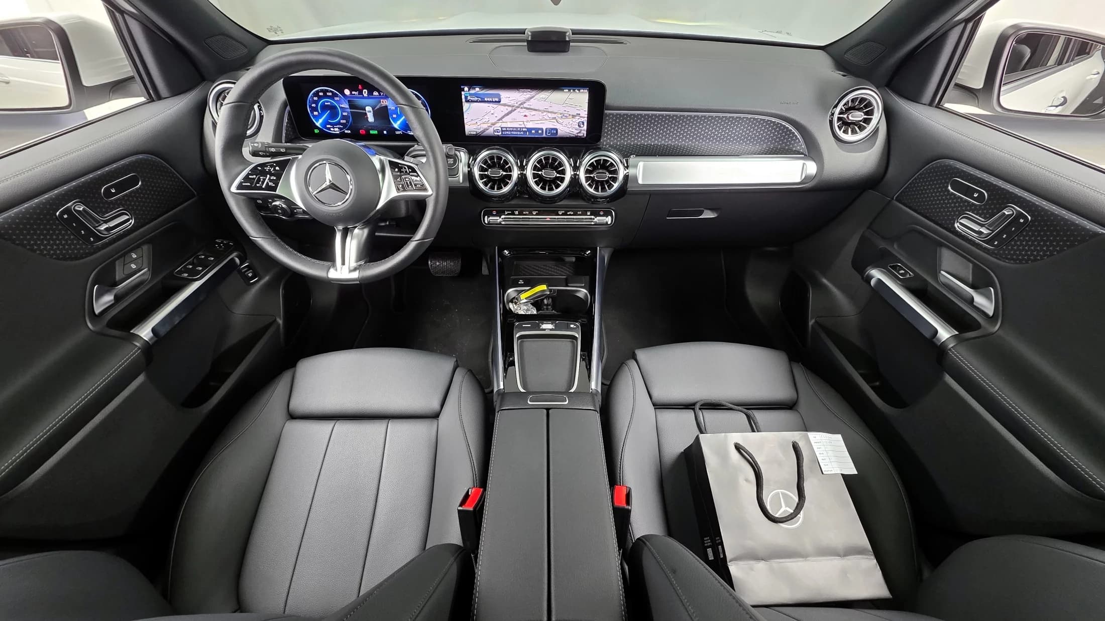 Mercedes-Benz EQB EQB300 4MATIC Progressive, электромобиль, 2025 г. 9031 км. — фото 19