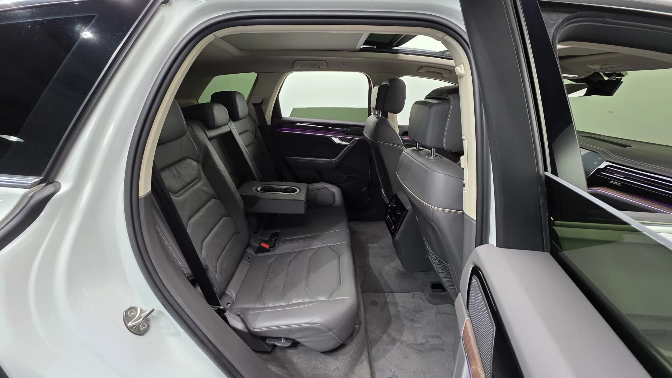 Volkswagen Touareg 3.0 TDI Prestige, 2021 г. 94899 км. — фото 19