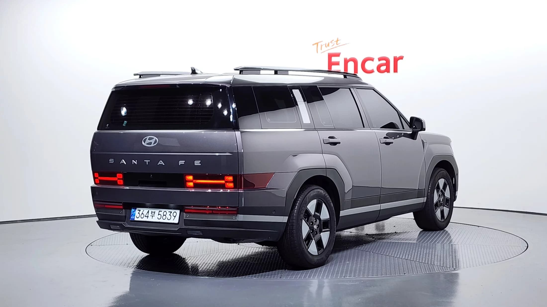 Hyundai Santa Fe HEV 1.6 2WD Prestige, гибрид, 2024 г. 35795 км. — фото 2