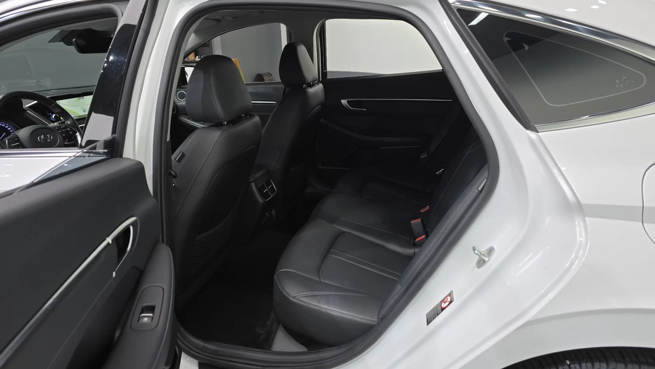 Hyundai Sonata 2.0 Premium Plus, 2021 г. 58218 км. — фото 11