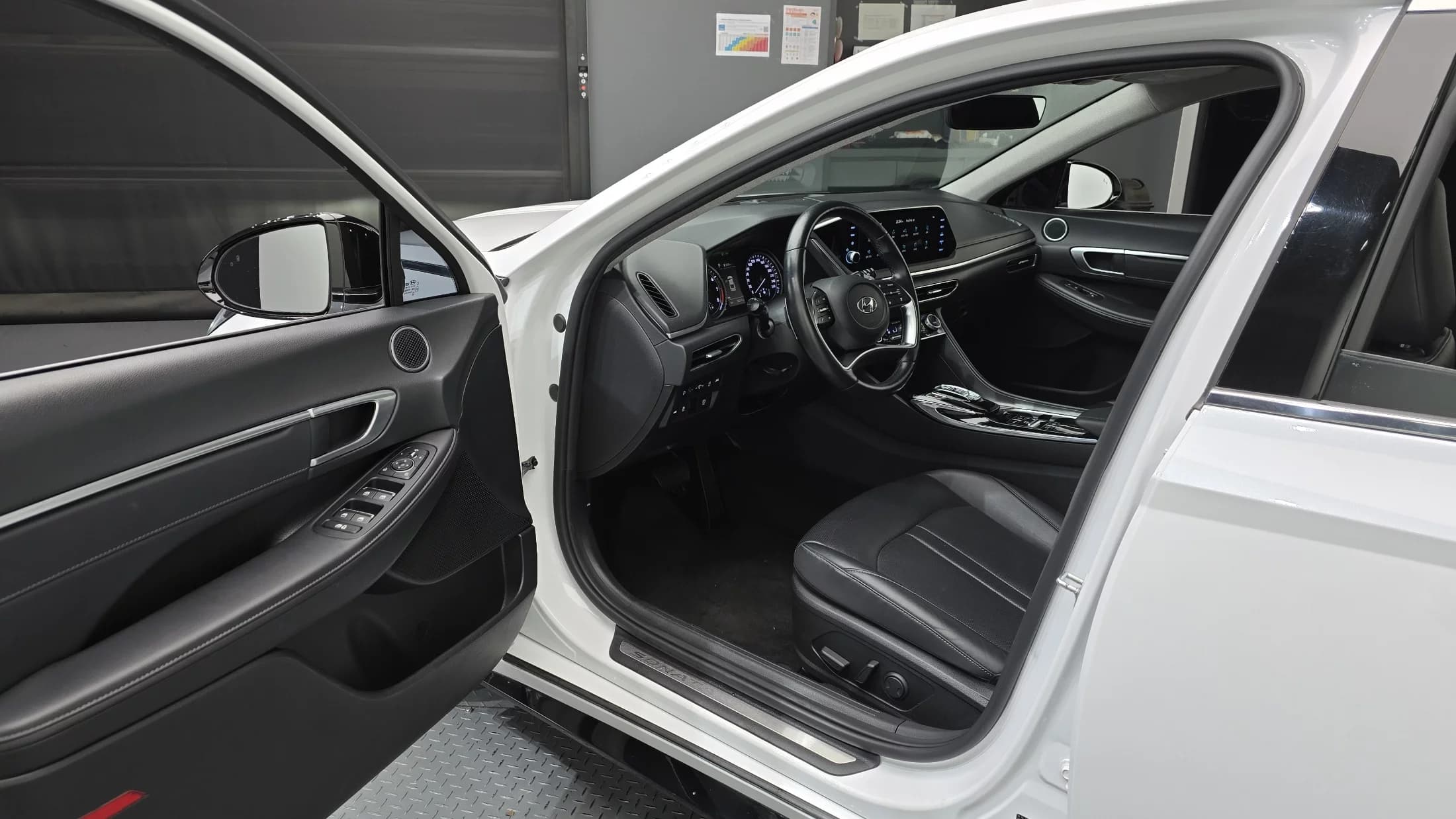 Hyundai Sonata 2.0 Premium Plus, 2021 г. 58218 км. — фото 10