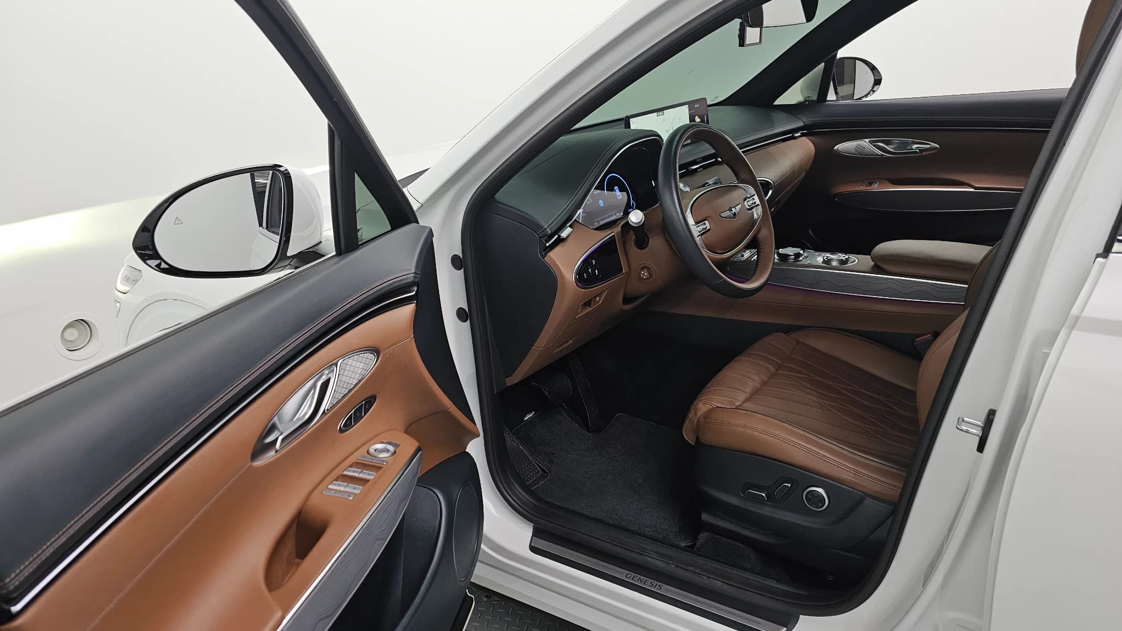 Genesis GV70 2.5T Gasoline AWD, 2023 г. 47904 км. — фото 10